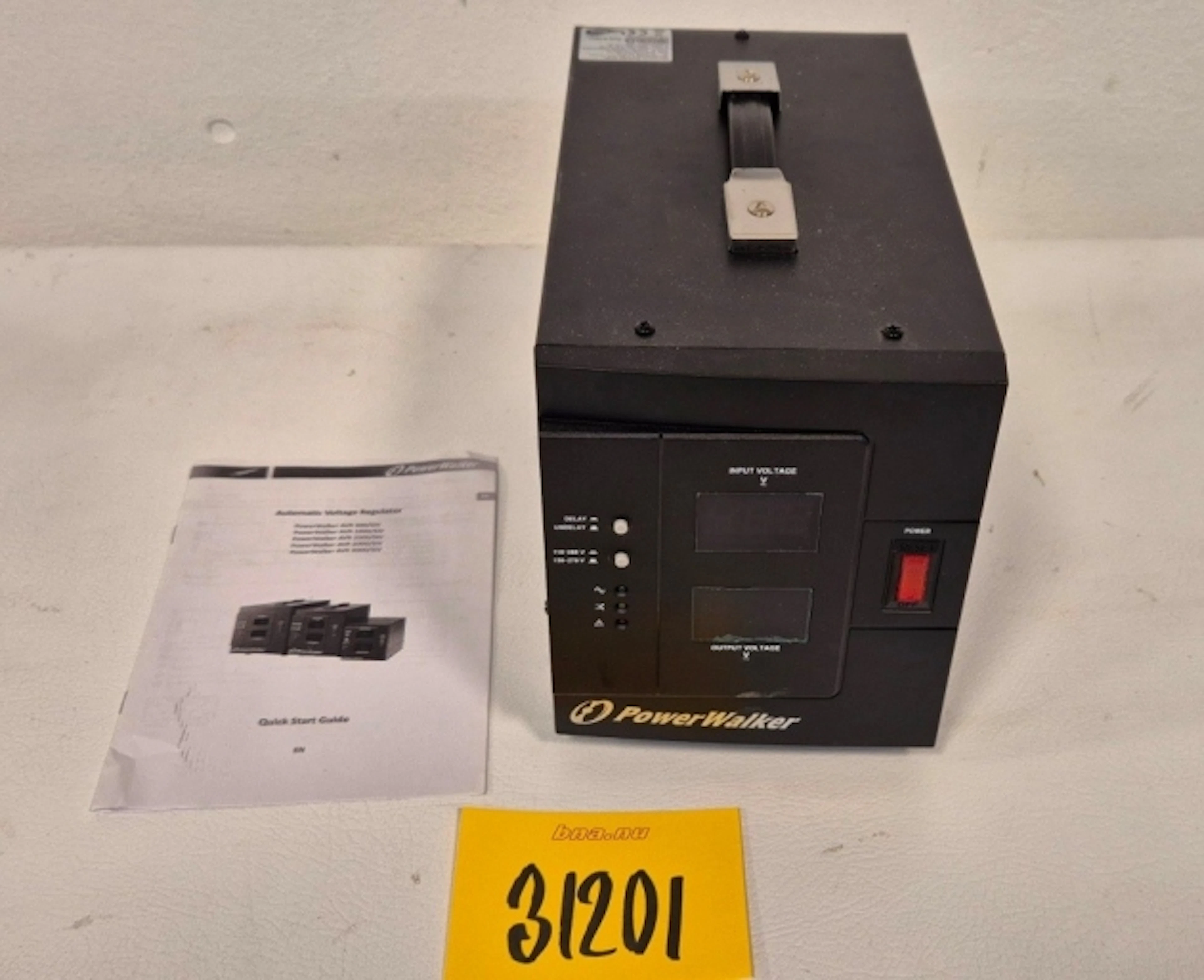 AUTOMATISK SPÄNNINGSREGULATOR POWERWALKER AVR3000