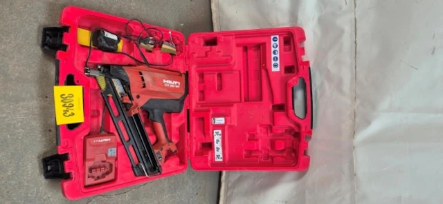 SPIKPISTOL HILTI