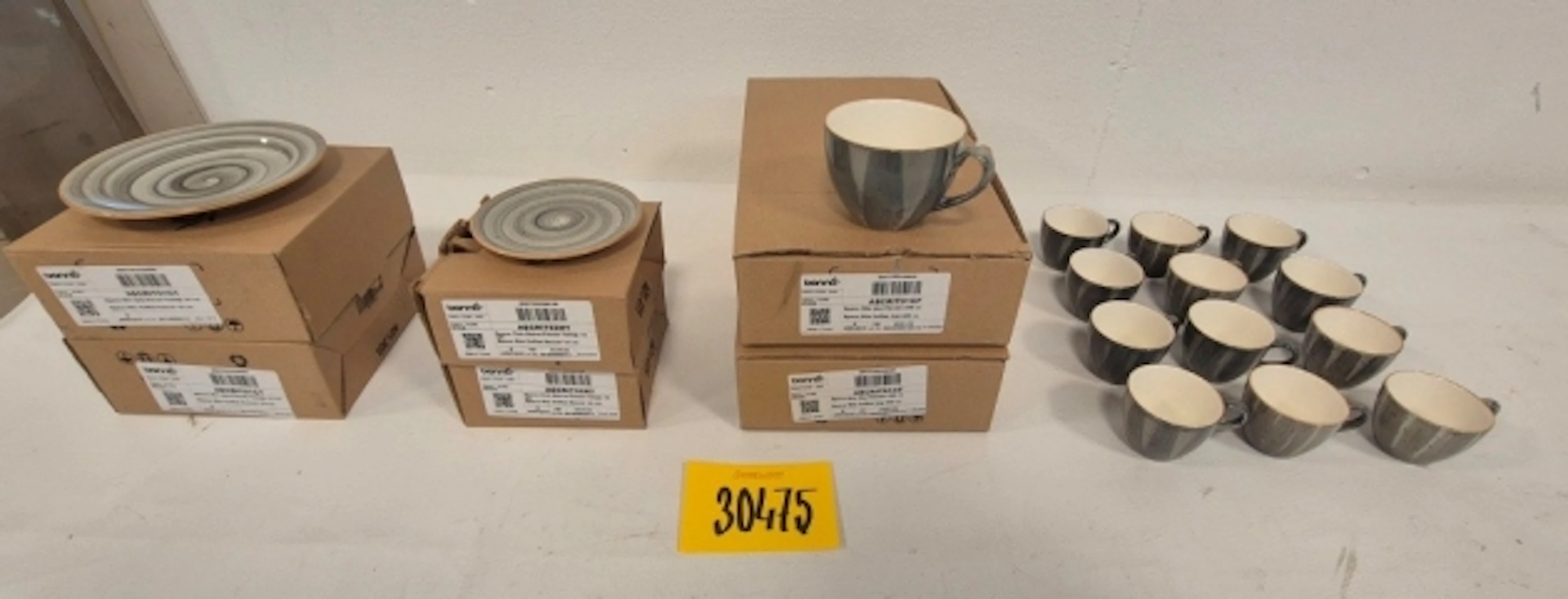48-DELAR KAFFEPORSLIN BONNA SPACE