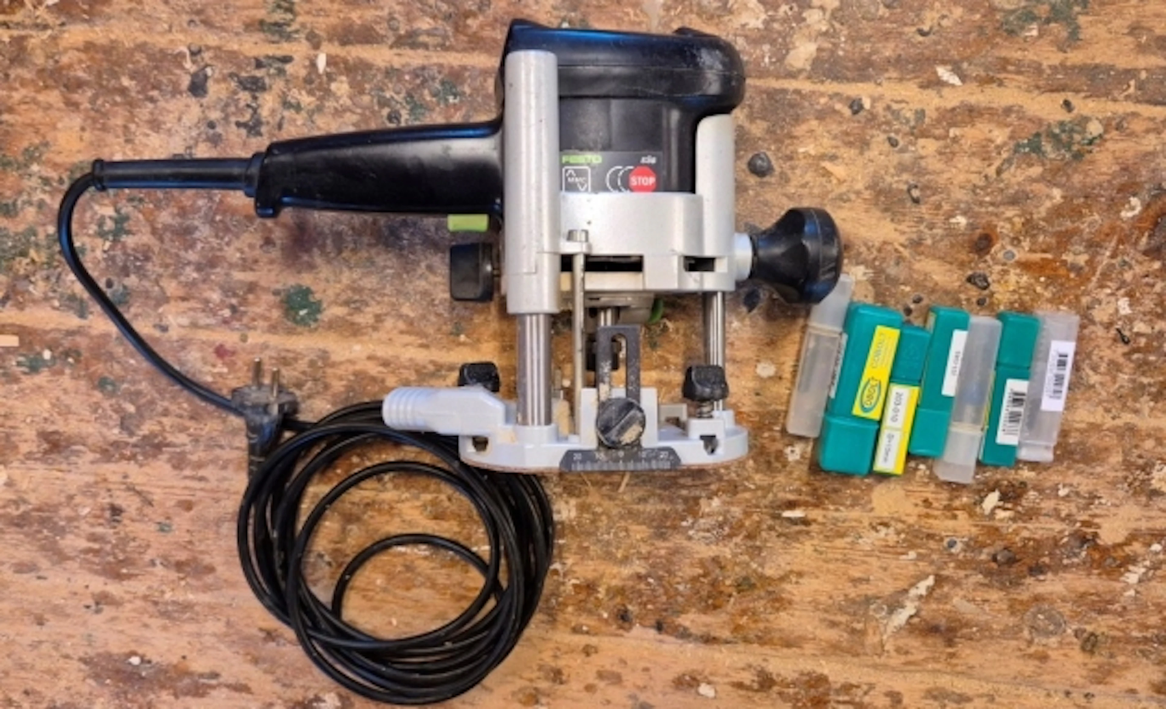 ÖVERHANDSFRÄS FESTOOL