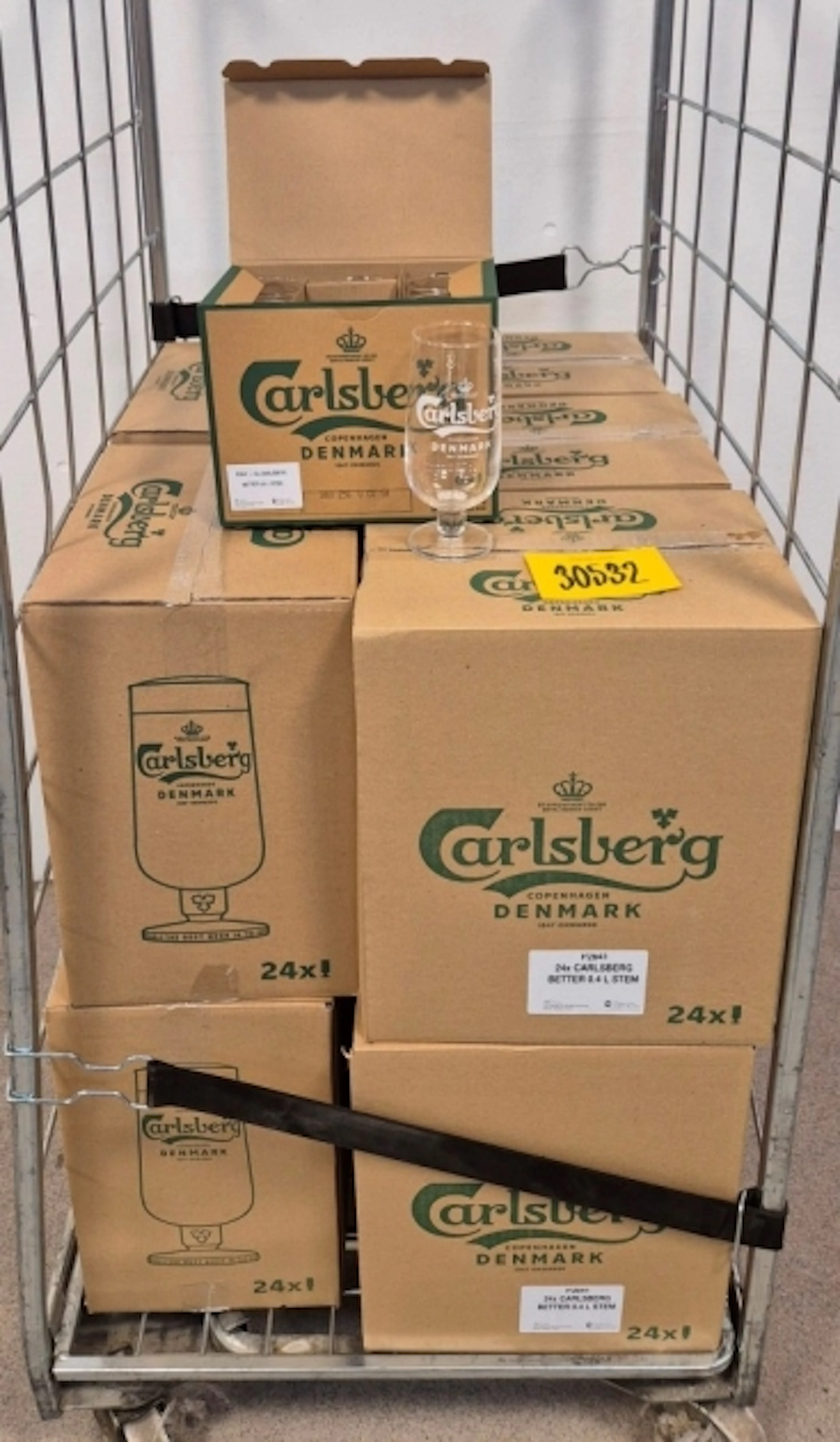 240ST ÖLGLAS CARLSBERG 40CL