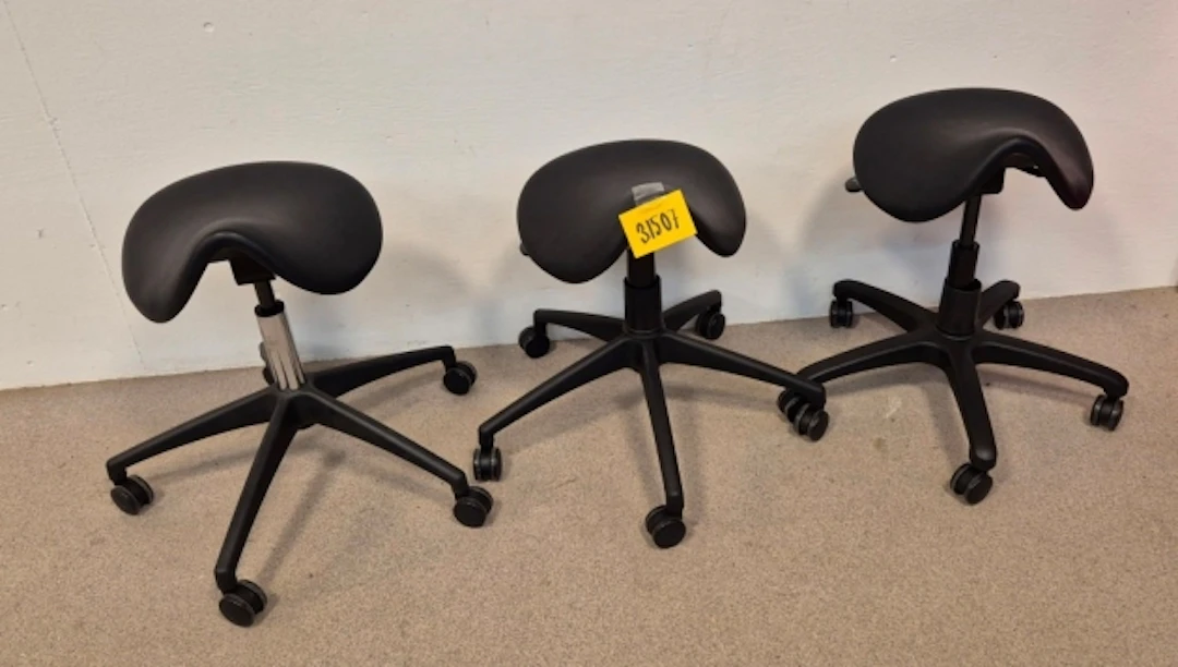 3ST ERGONOMSIK SADELSTOL PÅ HJUL