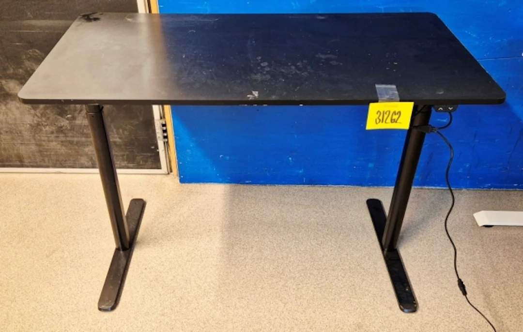 ELEKTRISKT HÖJ-/SÄNKBART SKRIVBORD