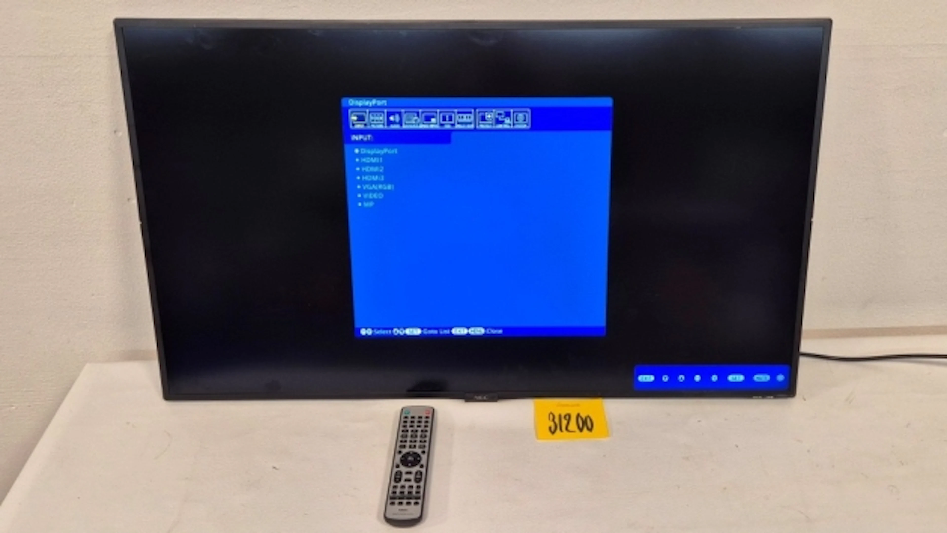 MONITOR 43" NEC