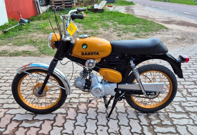 MOPED PUCH DAKOTA