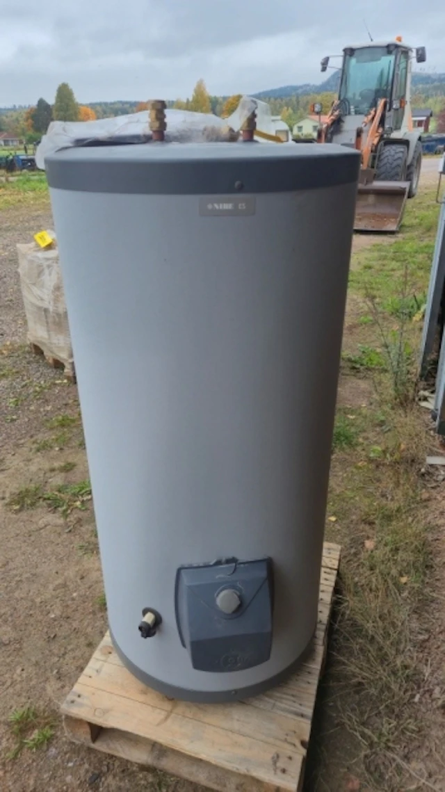 VARMVATTENBEREDARE NIBE 210L