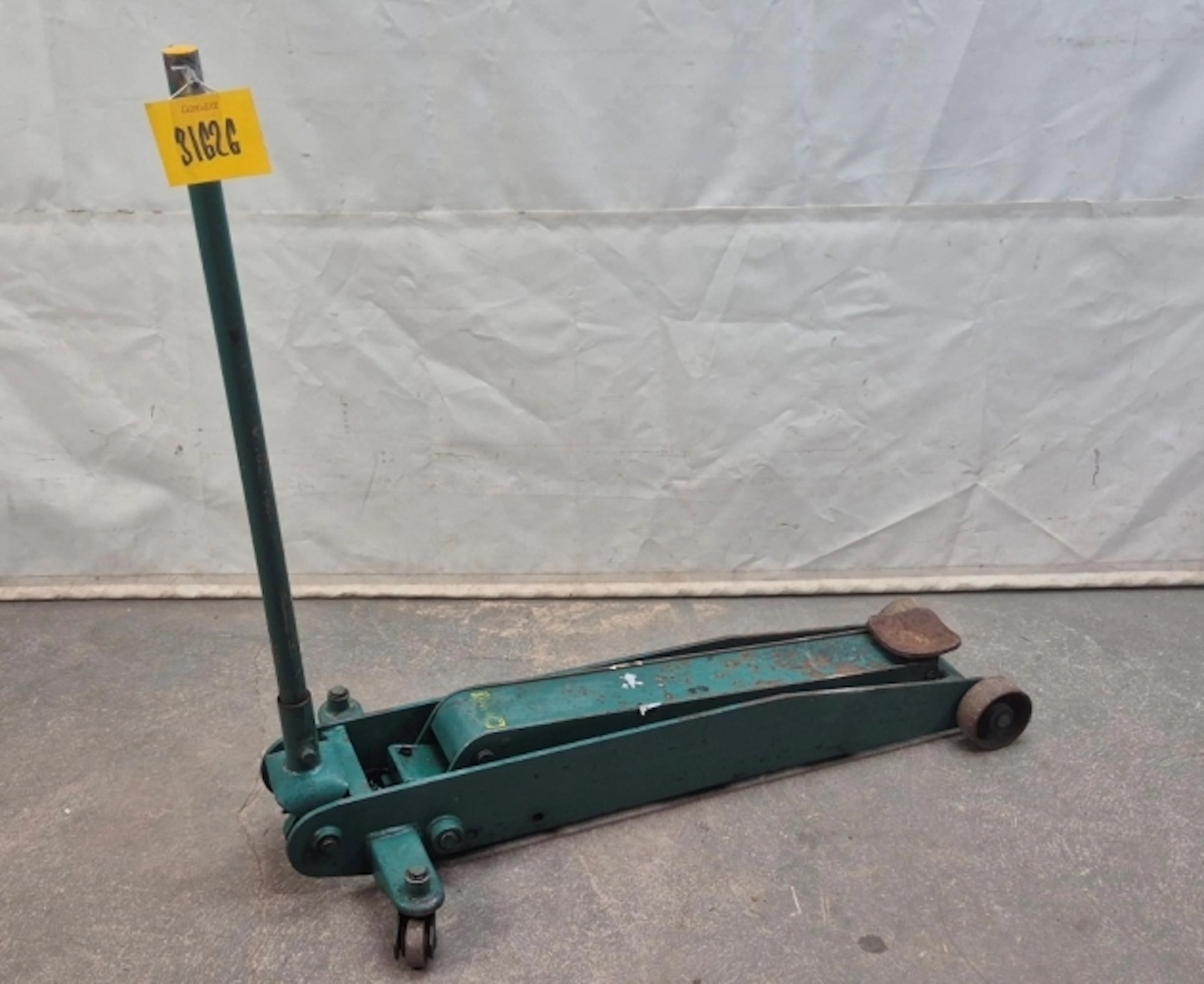 HÖGLYFTANDE VERKSTADSDOMKRAFT 1-TON COMPAC