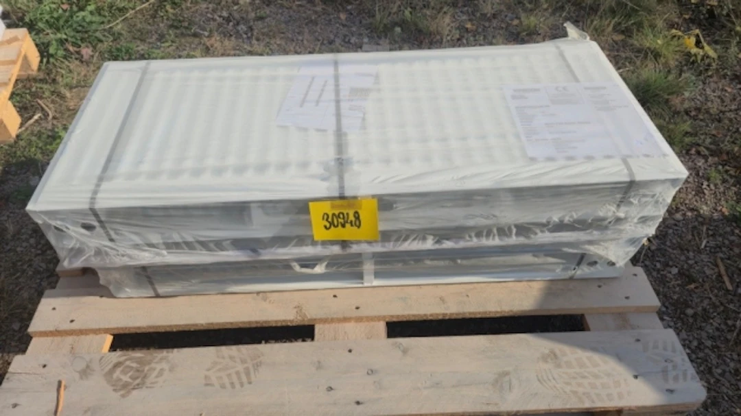 2 st VATTENRADIATORER EPECON INTEGRA 40 33-410 HB