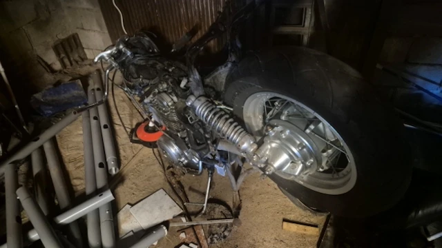 KROCKAD MOTORCYKEL YAMAHA VIRAGO 1100