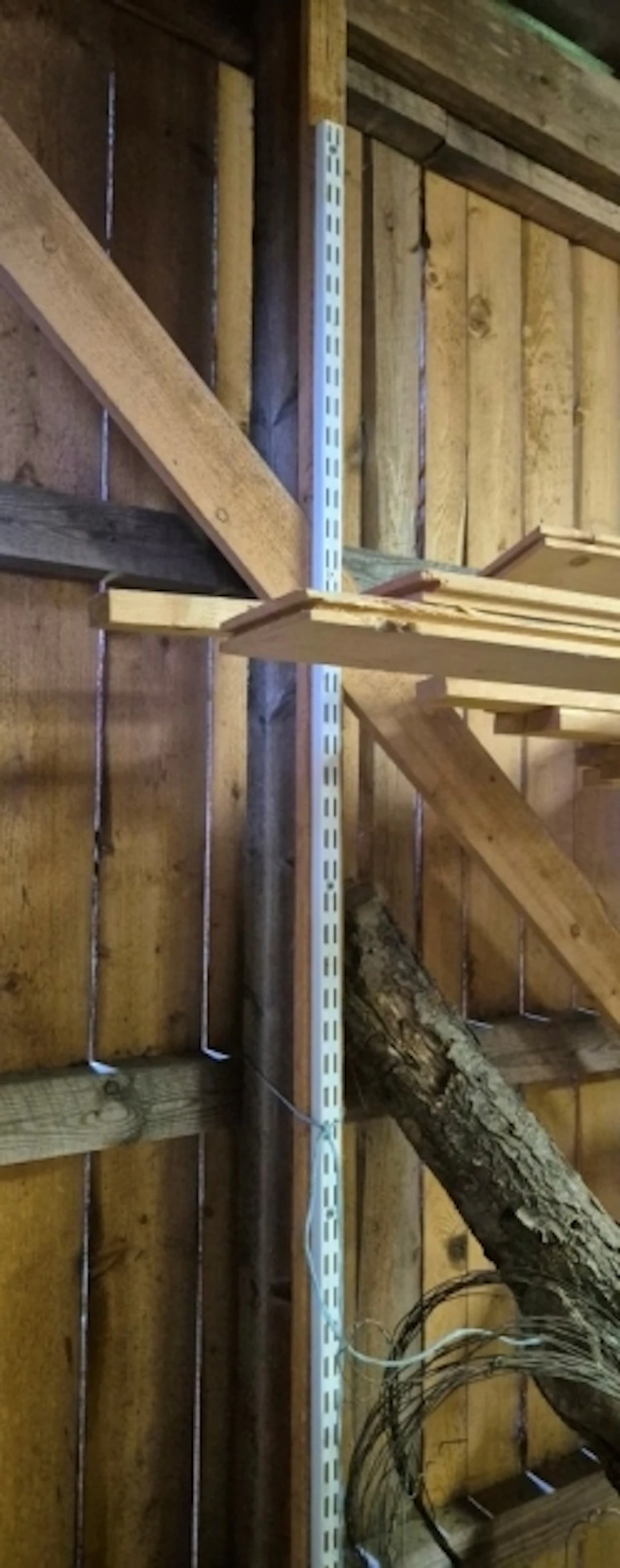 SPARRINGSKENOR + KONSOLER I HELA LOKALEN