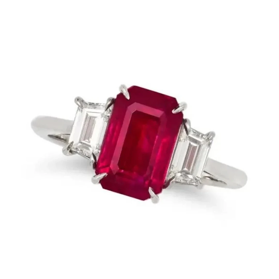 Gold & Pigeon Blood Red Ruby & Diamonds Ring
