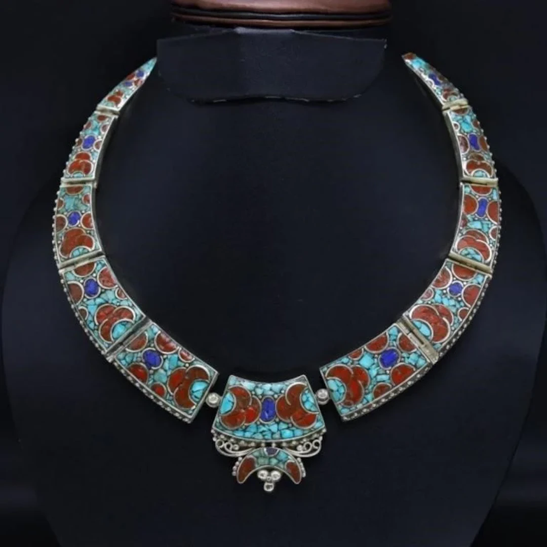 Tibet Natural Stone Tribal Queen Royal Necklace