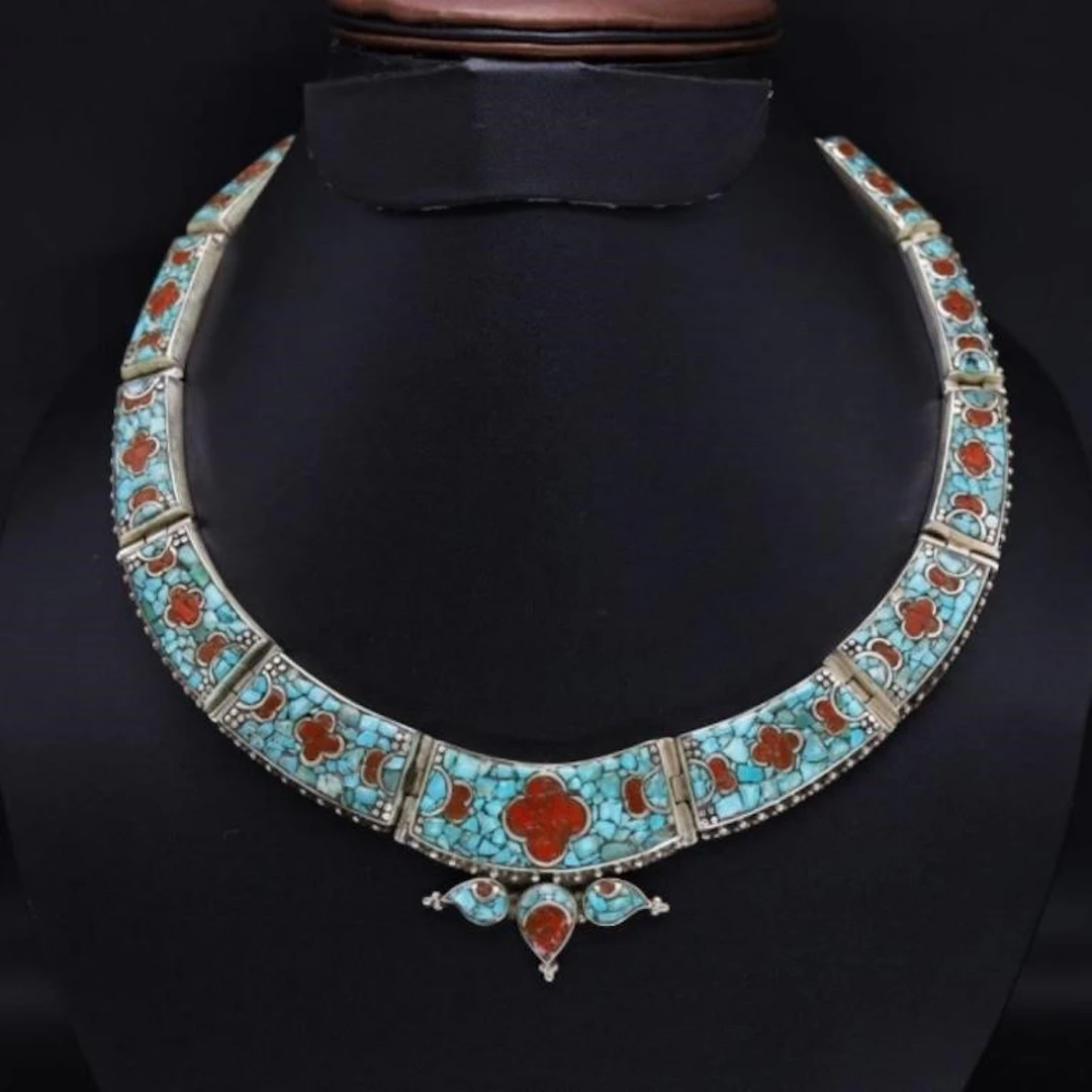 Tibet Natural Stone Tribal Queen Royal Necklace