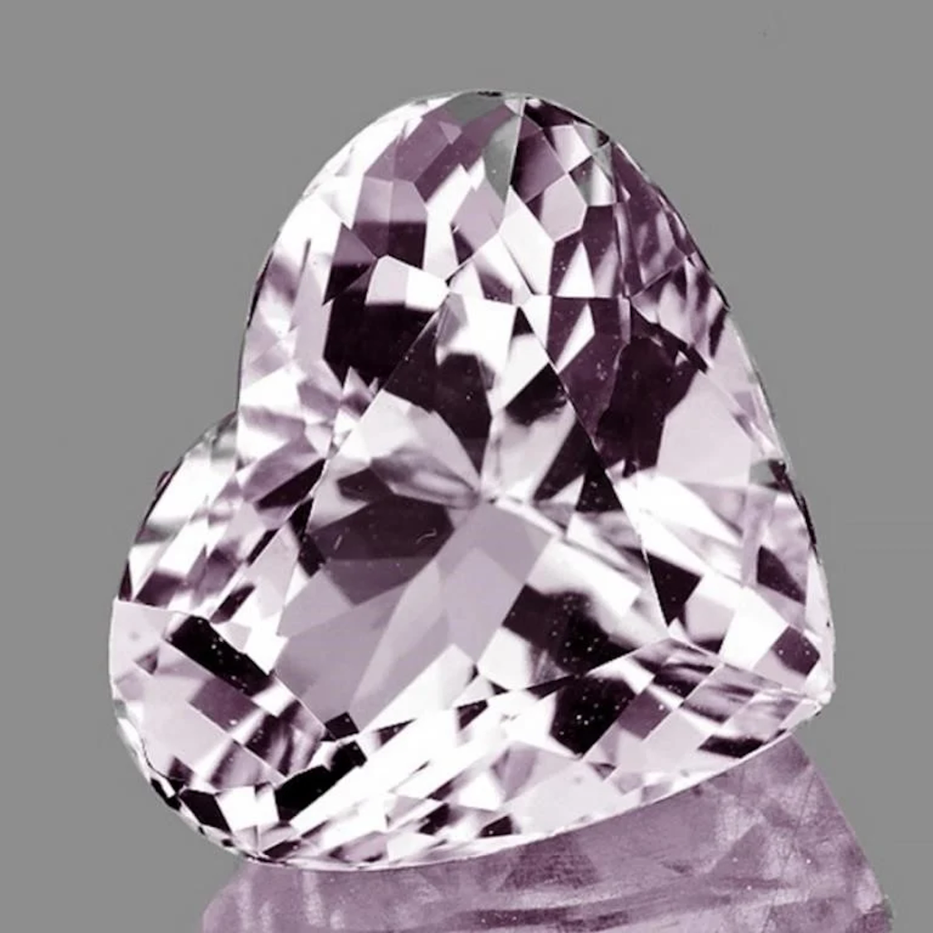 Natural Soft Pink Morganite Heart [Flawless-VVS]