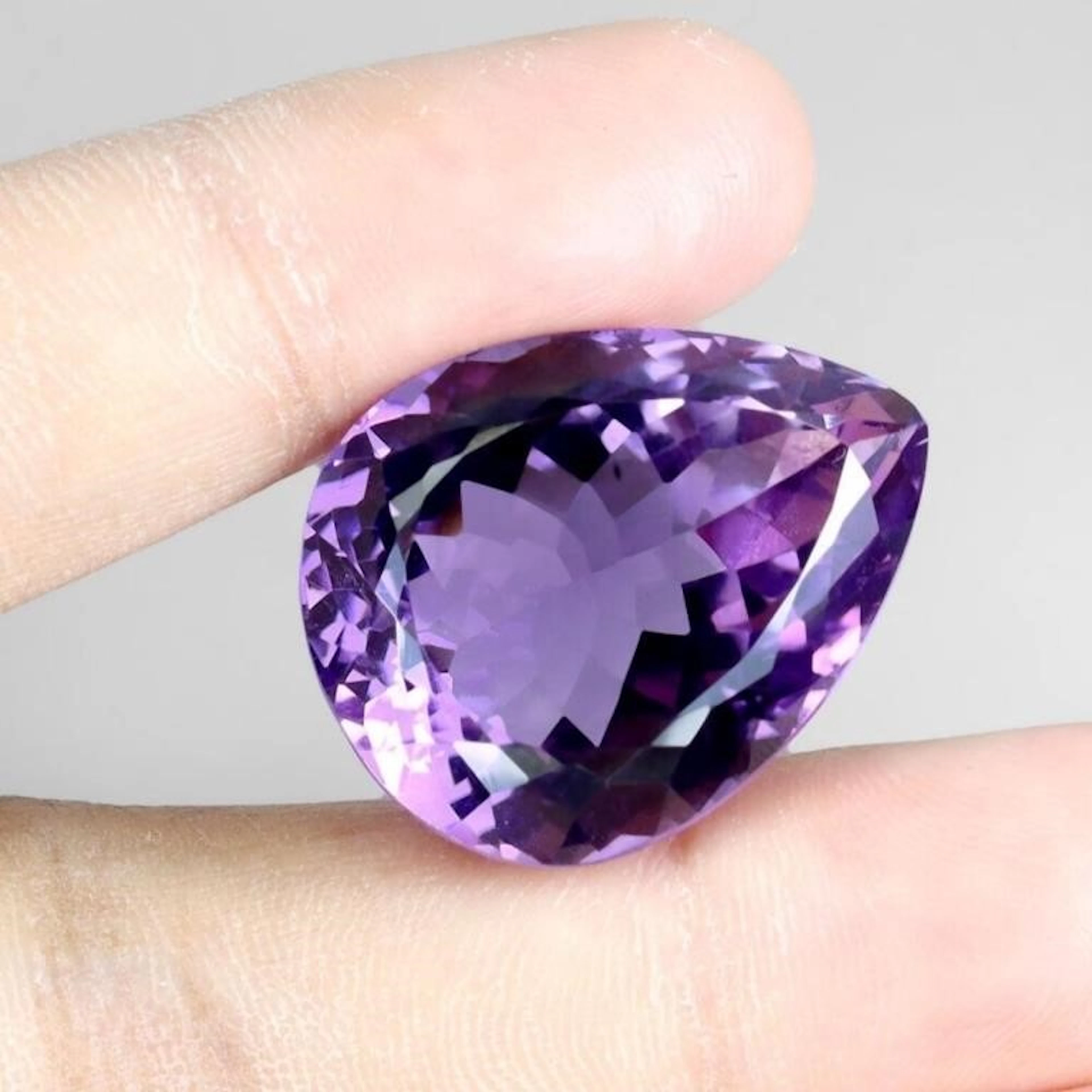 Natural Purple Amethyst Uruguay 36.87 ct - VVS