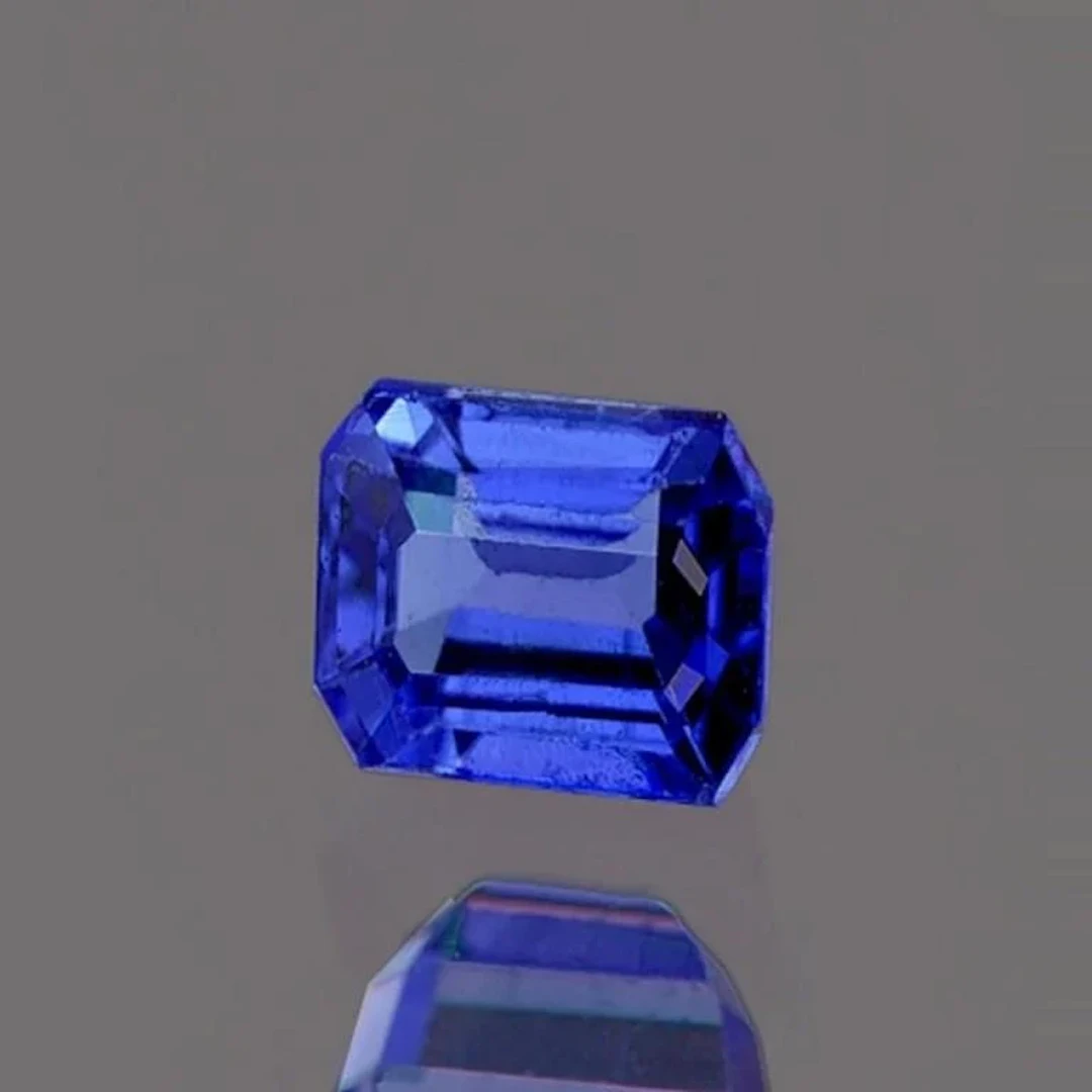 Natural Blue Sapphire [Flawless-VVS]