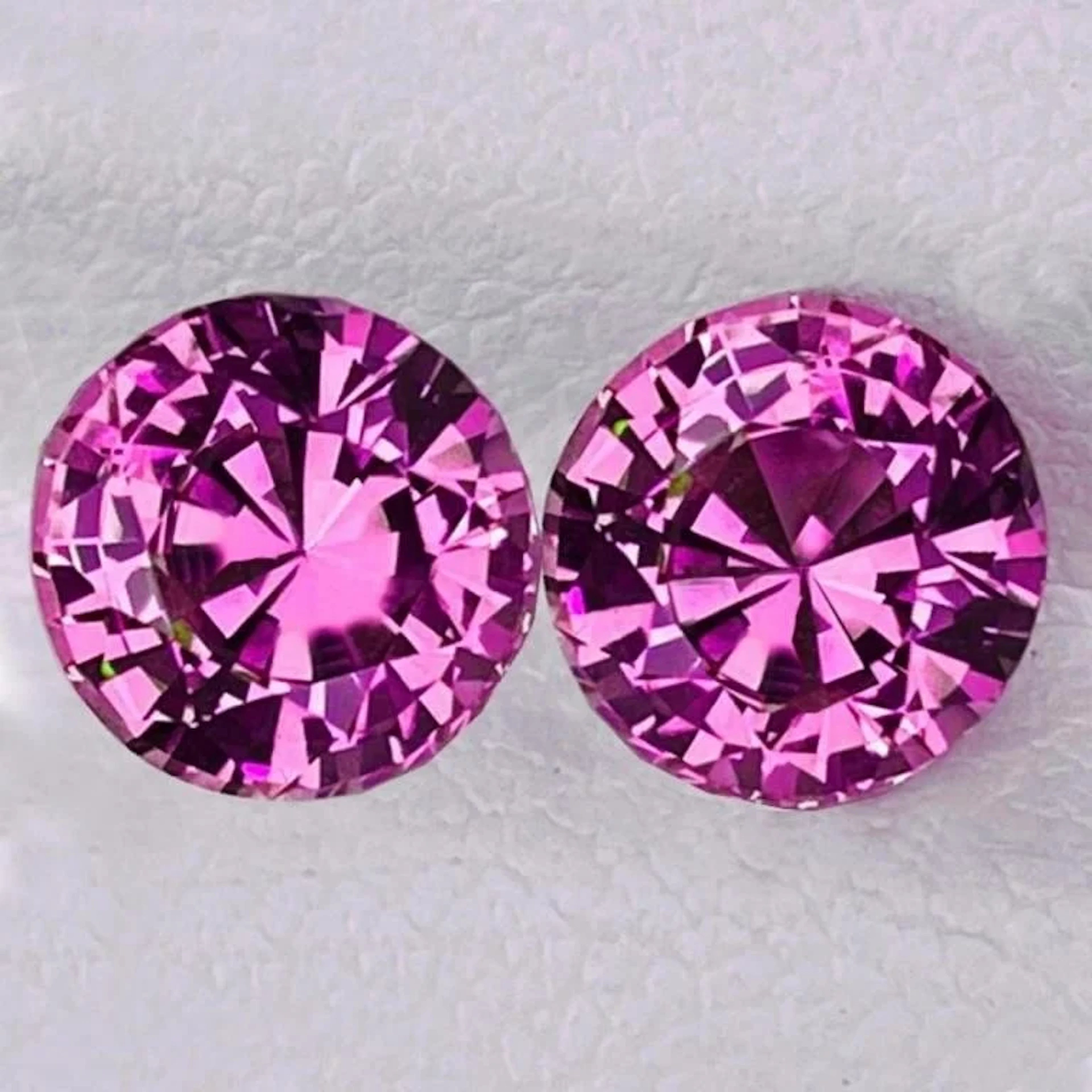 Natural Redish/Pink Sapphire Pair {Flawless-VVS}