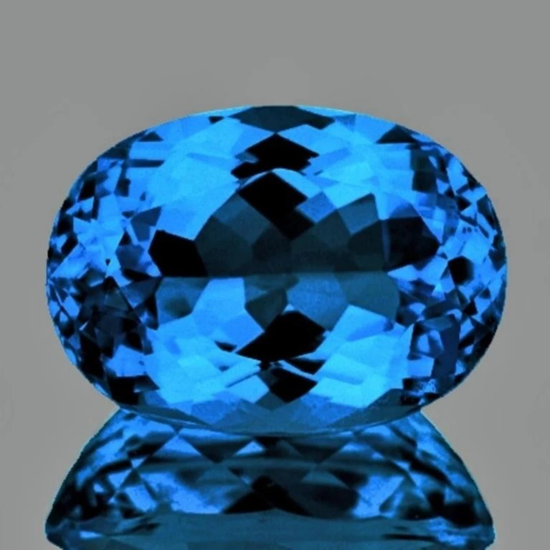 Natural Swiss Blue Topaz {Flawless-VVS}