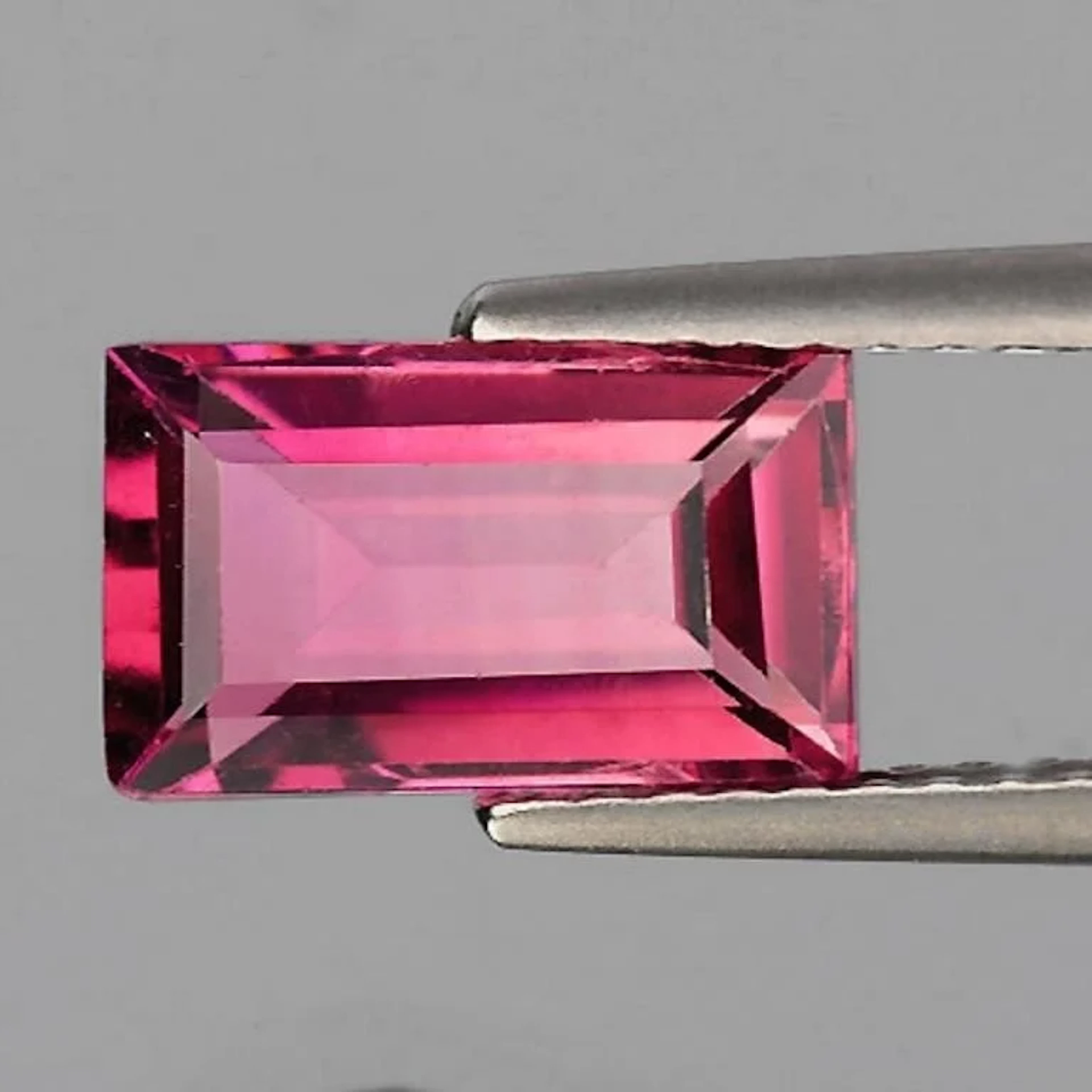 Natural Pink Tourmaline [Flawless-VVS]