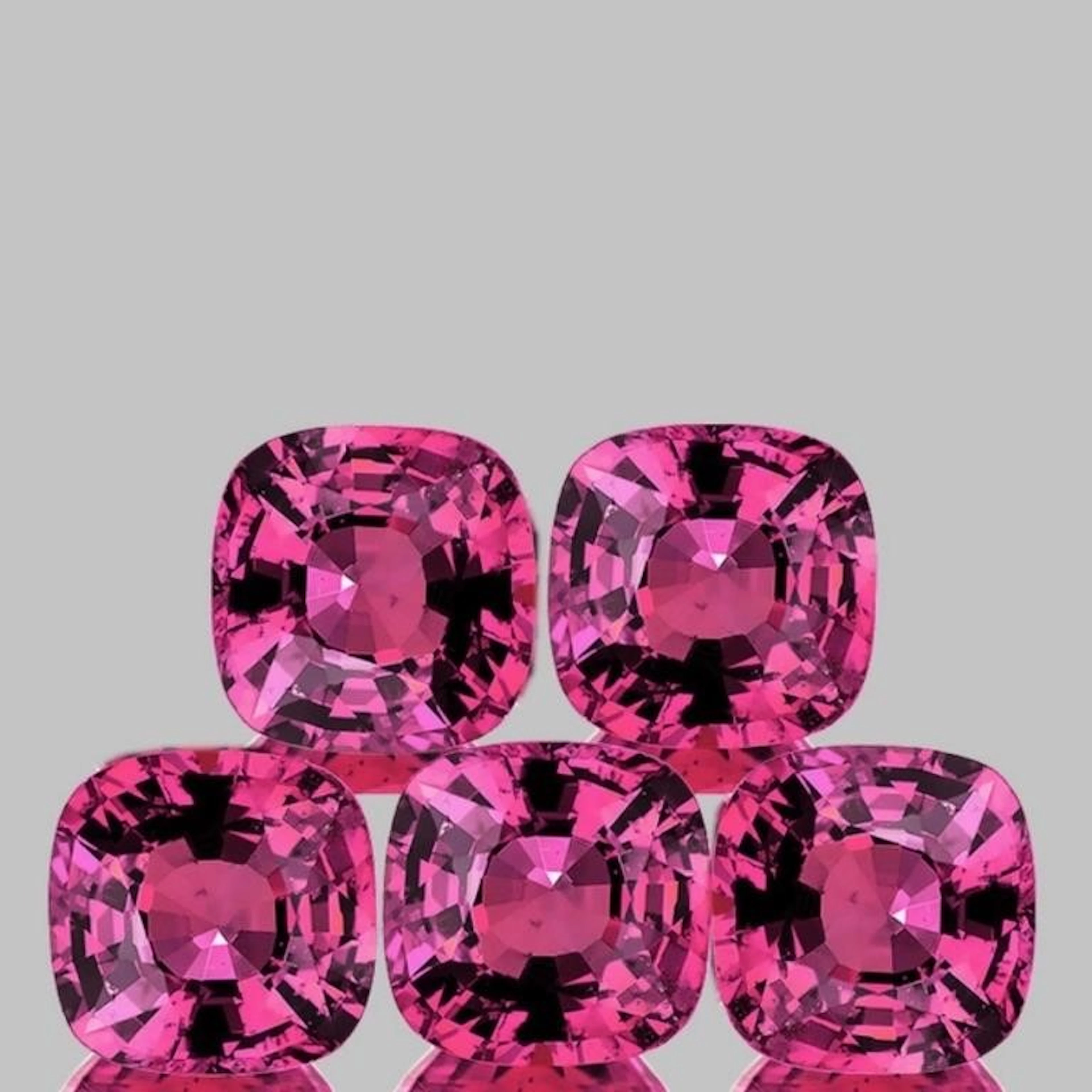 Natural Cushion Pink Sapphire 5 Pcs [Flawless-VVS]