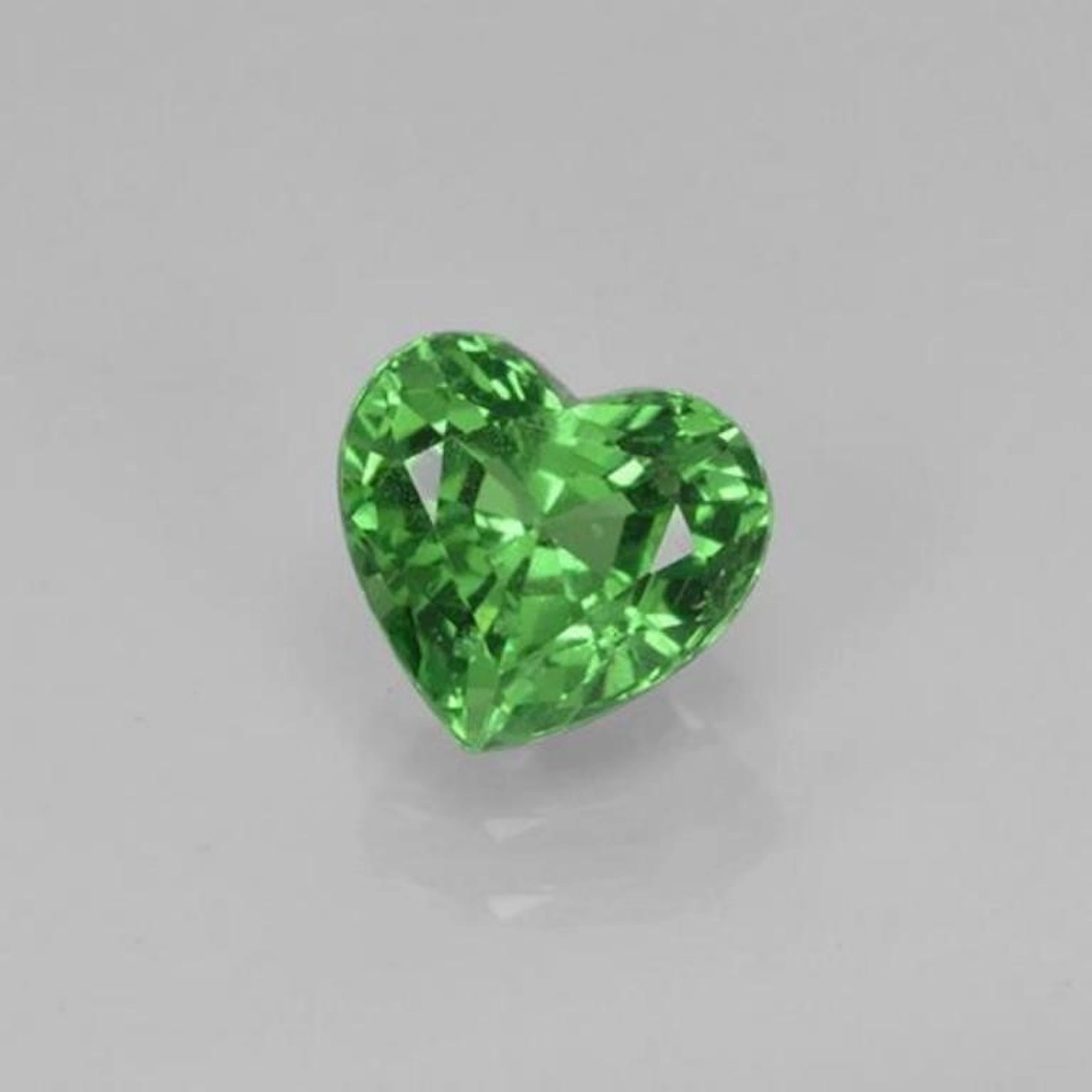 Natural Top Green Tsavorite Garnet Heart 3.59 Cts