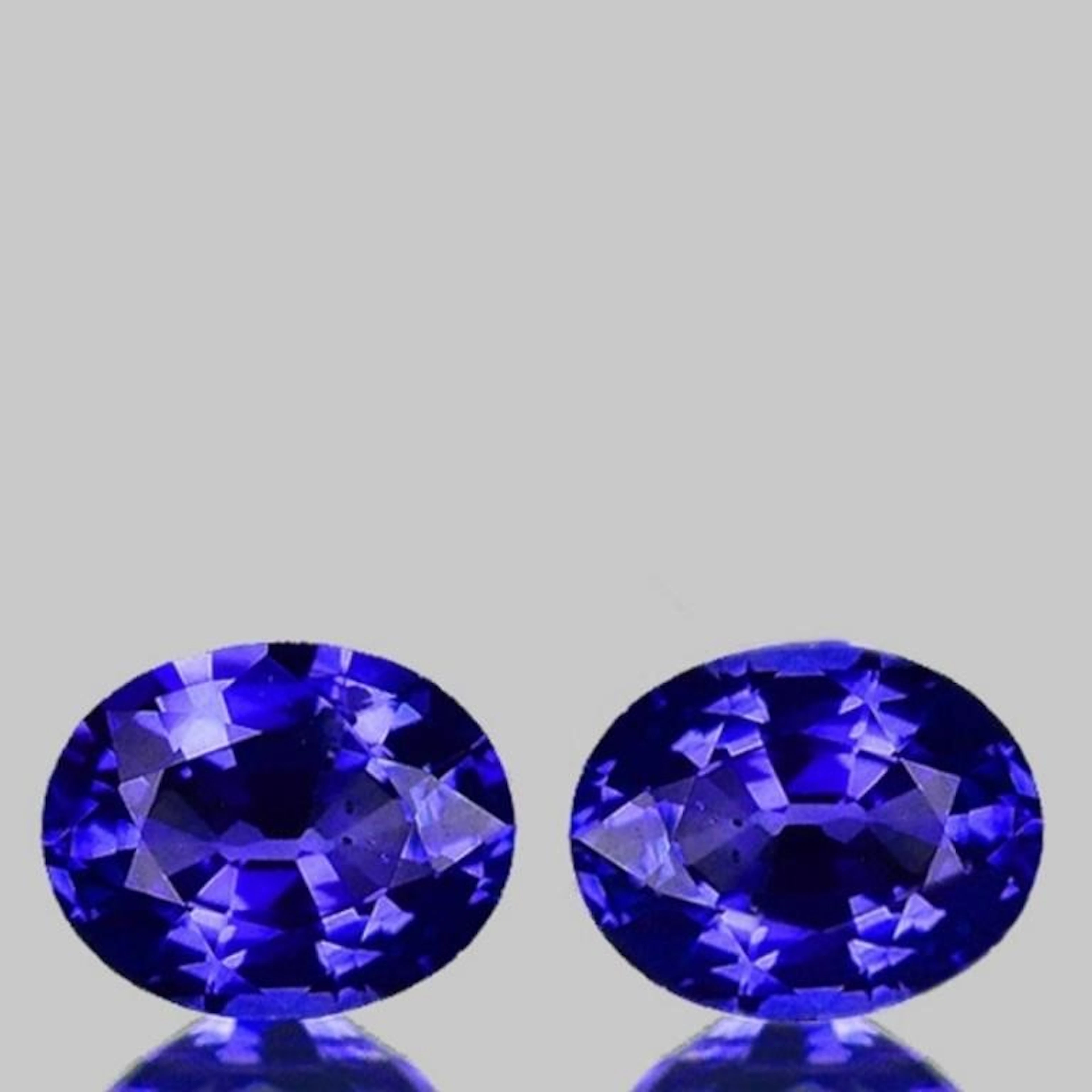 Natural Violet Blue Sapphire Pair [Flawless-VVS]