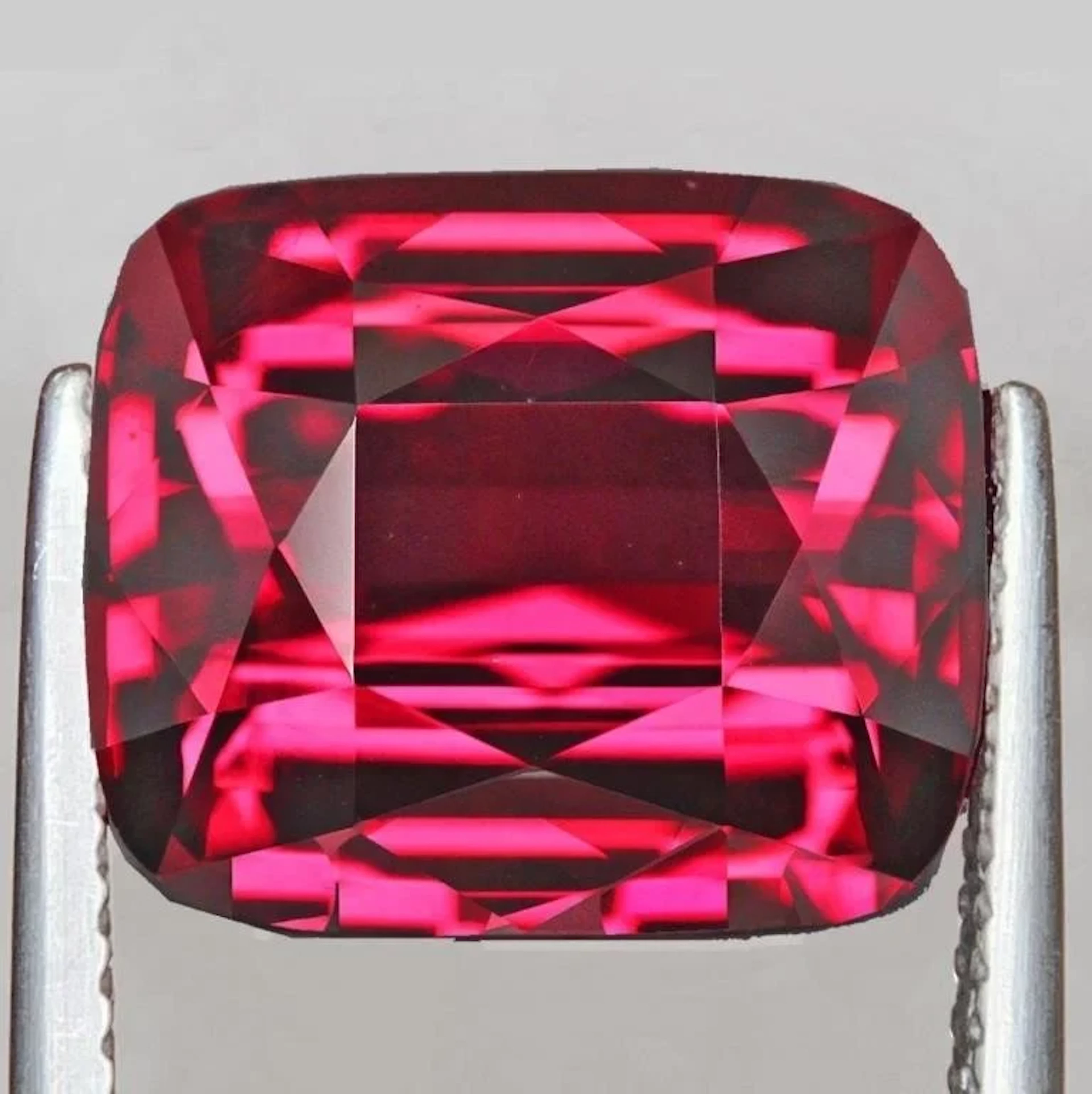 Natural Raspberry Pink Rhodolite Garnet {Flawless-