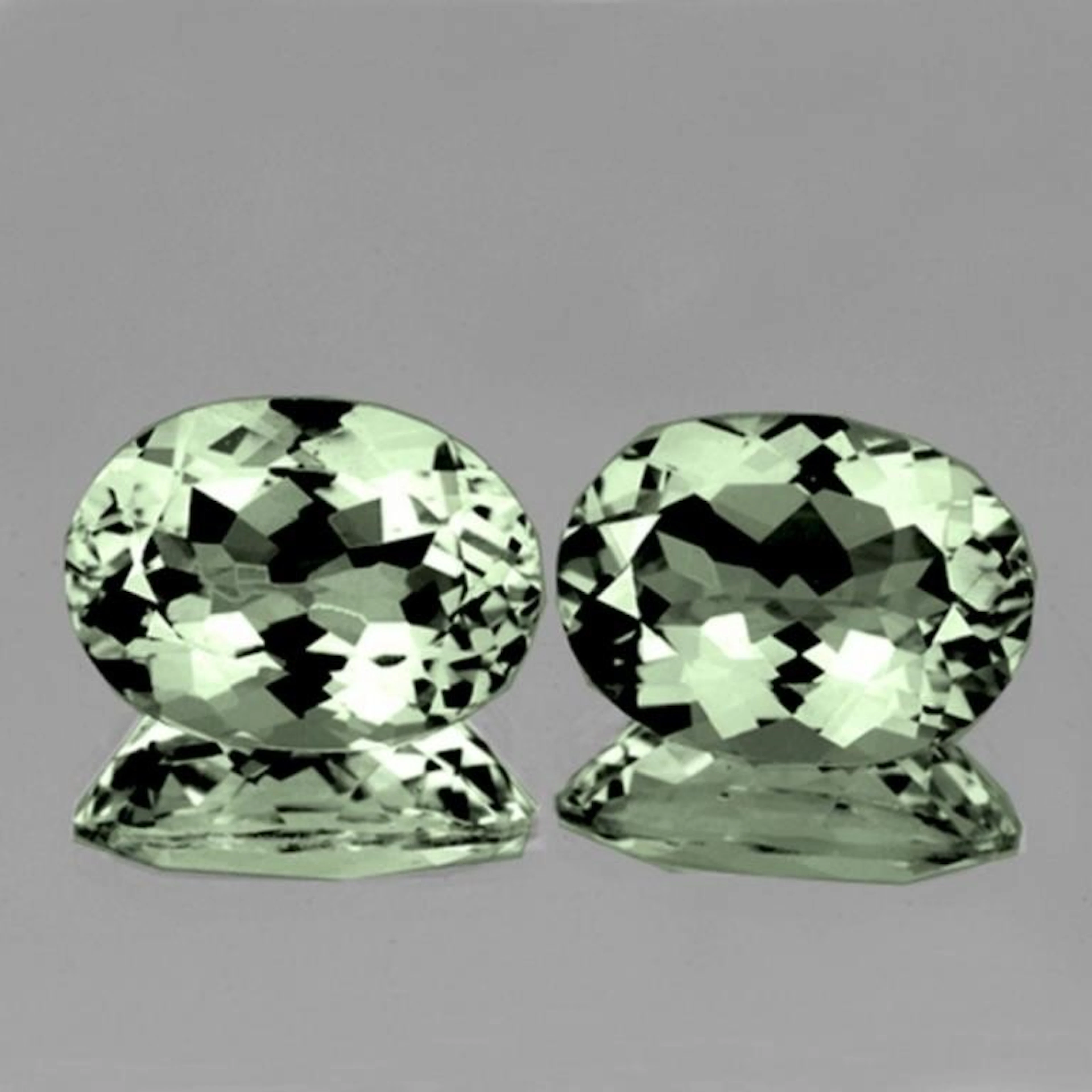Natural Light Green Tea Amethyst Pair [Flawless-VV