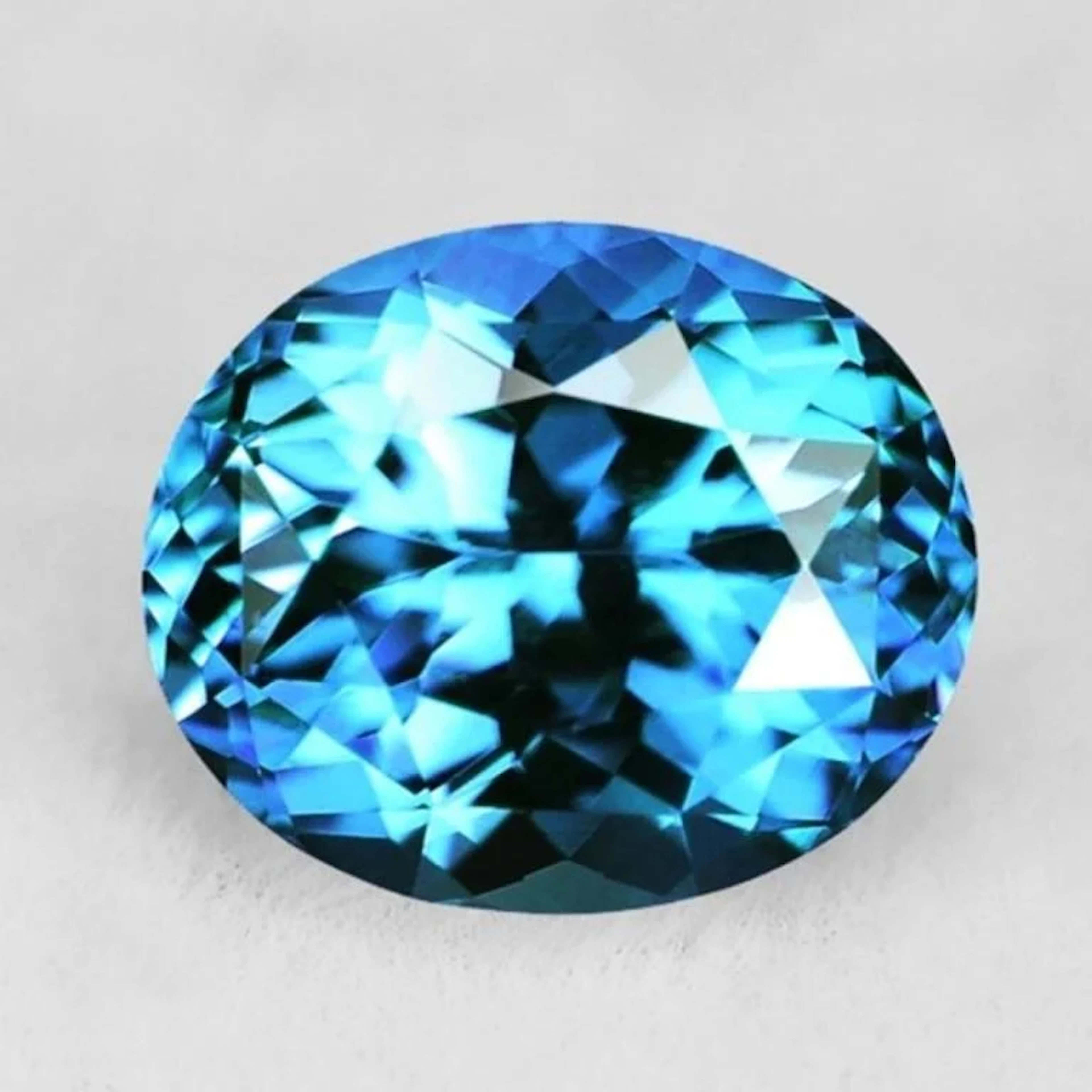 Natural London Blue Topaz [Flawless-VVS]