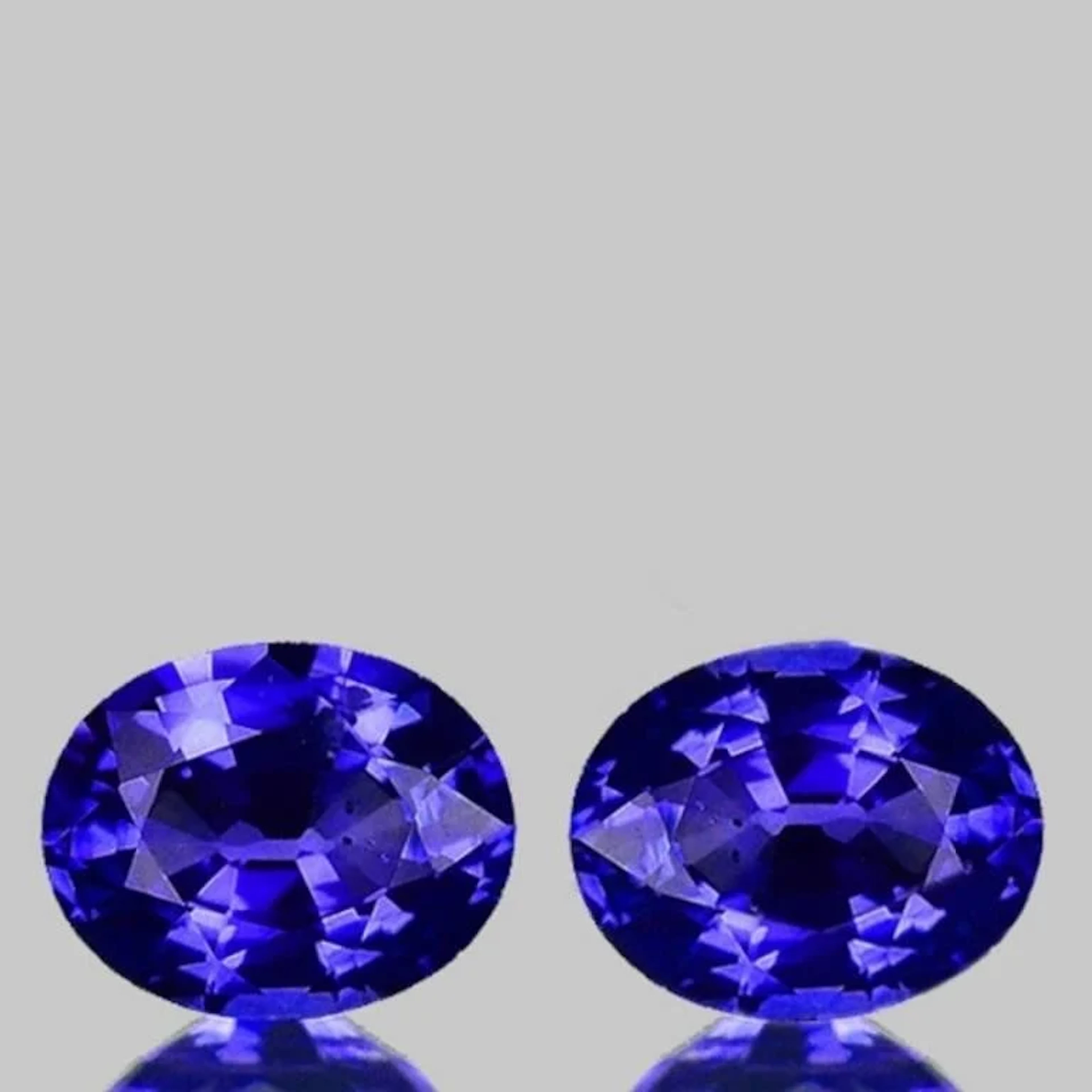 Natural Violet Blue Sapphire Pair [Flawless-VVS]