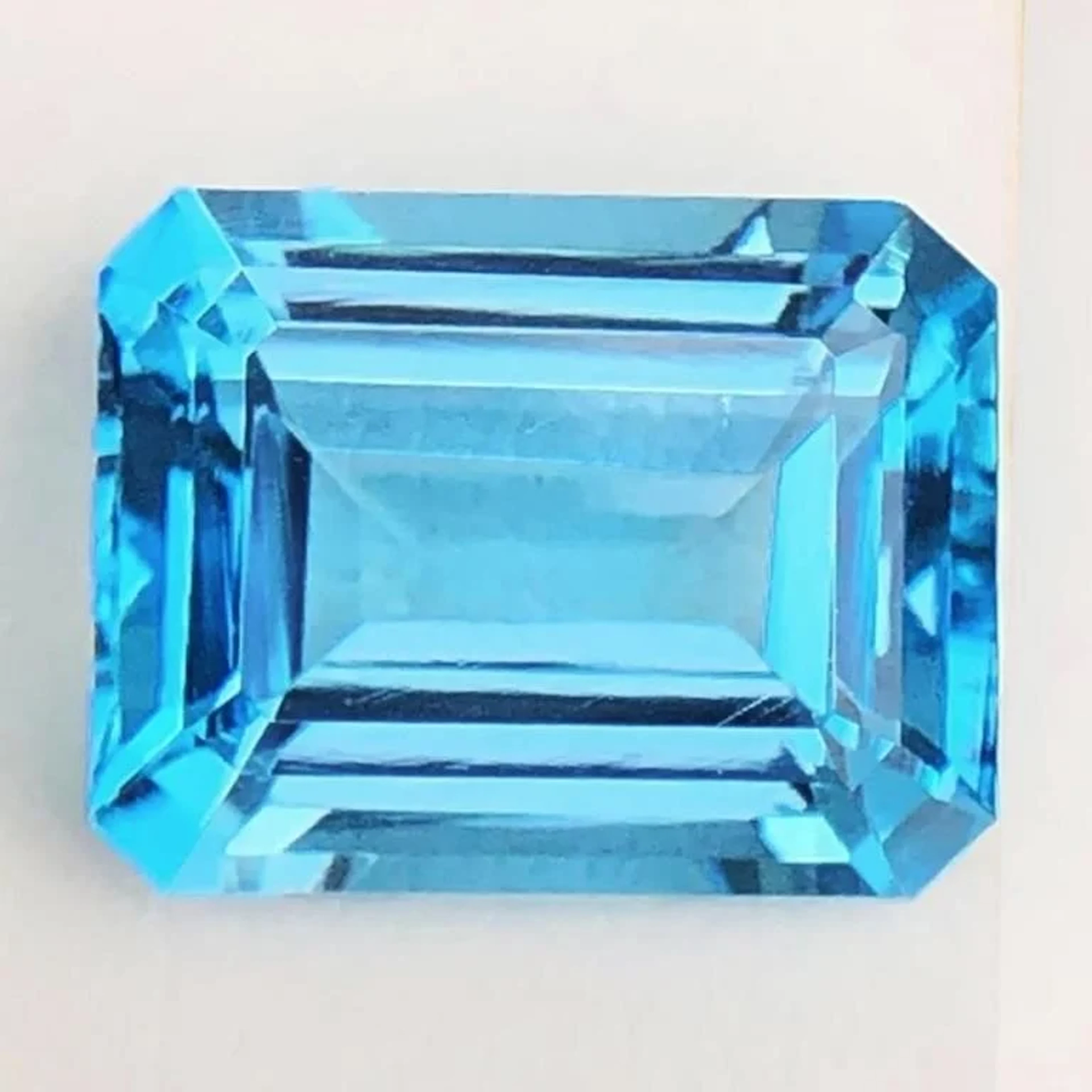 Natural Octagon Sky Blue Topaz {Flawless-VVS1}
