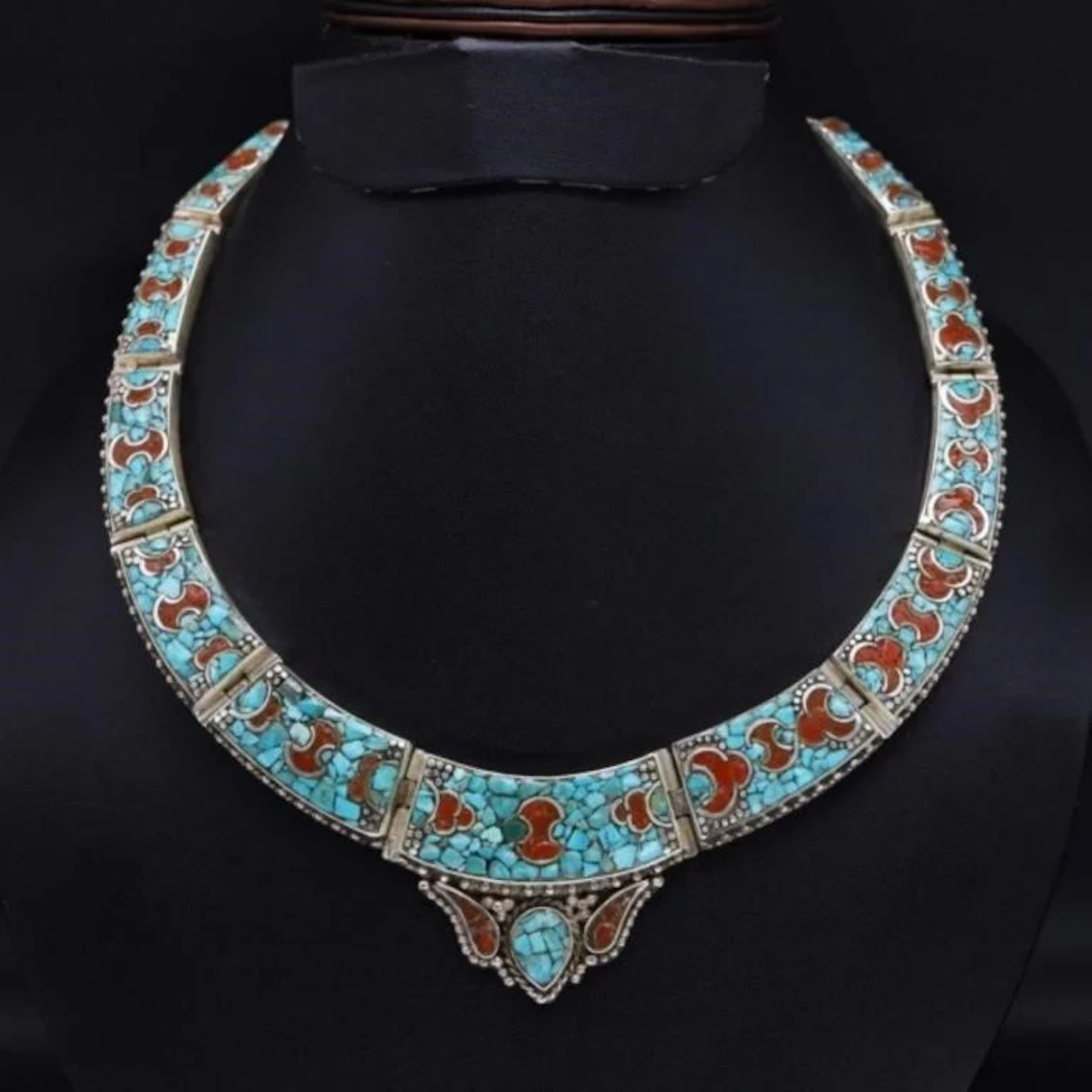 Tibet Natural Stone Tribal Queen Royal Necklace