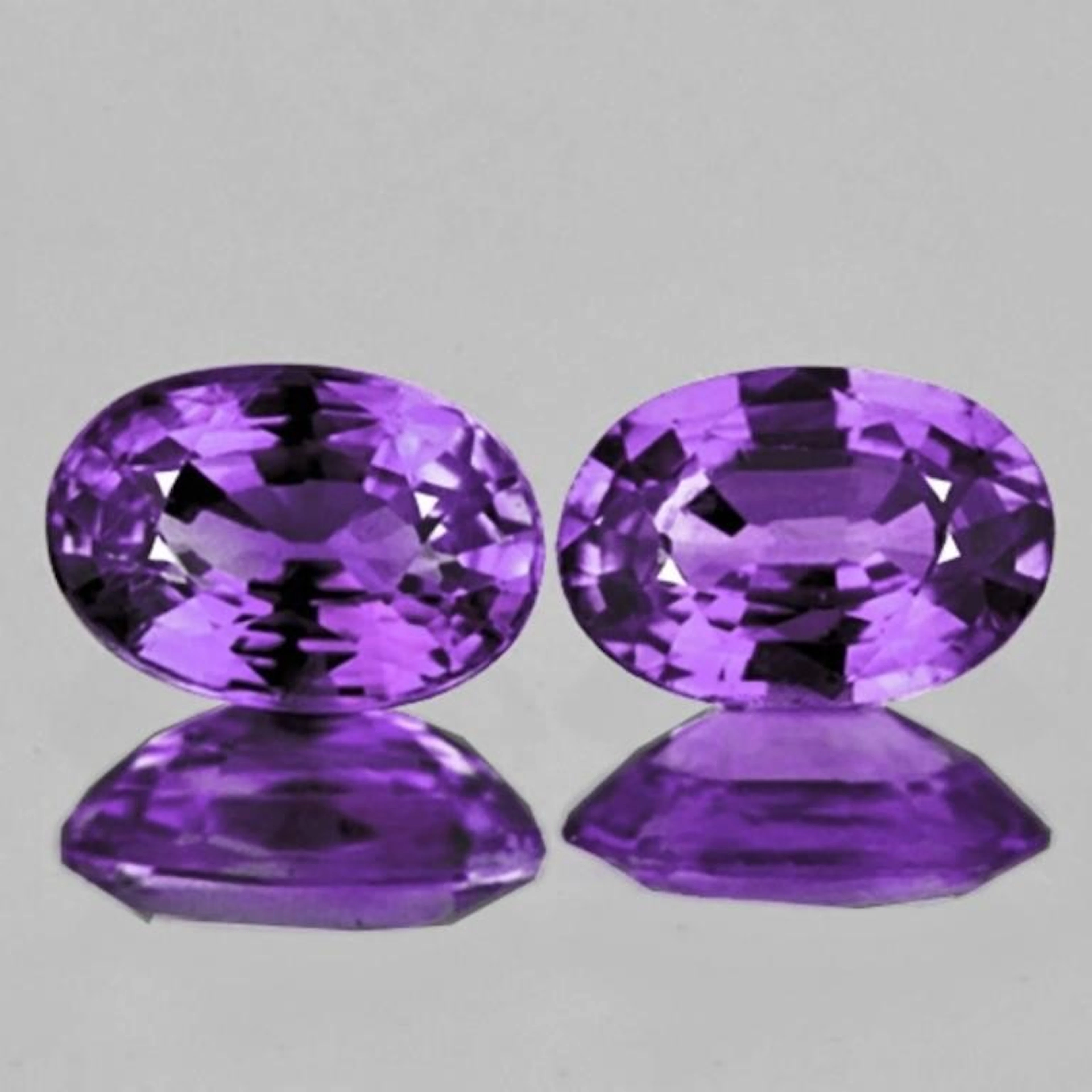 Natural Oval Purple Sapphire Pair{Flawless-VVS}