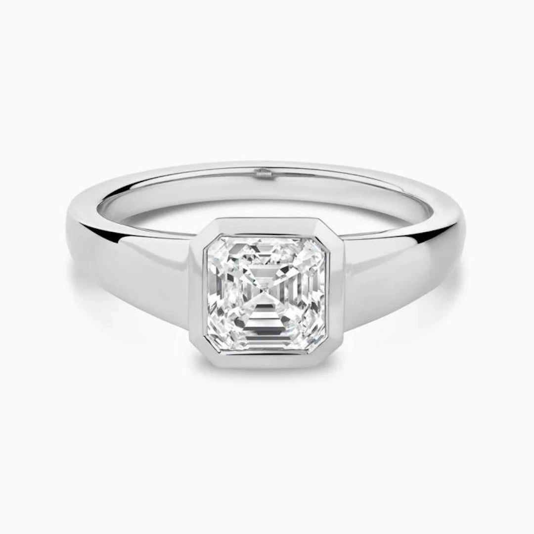 Gold & Lab Octagon Diamond 5 Cts Ring - E/VVS