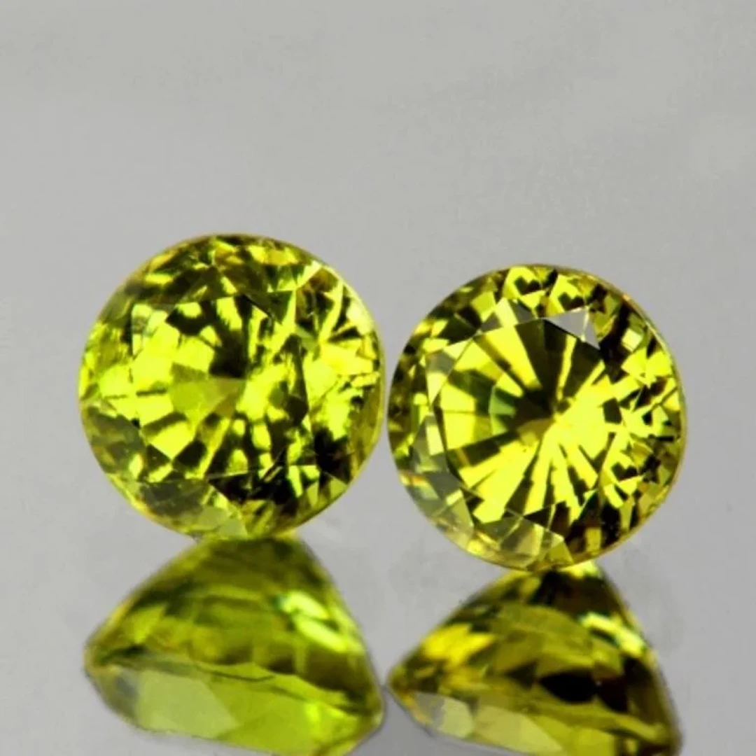 Natural Green Yellow Mali Garnet Pair{Flawless-VVS