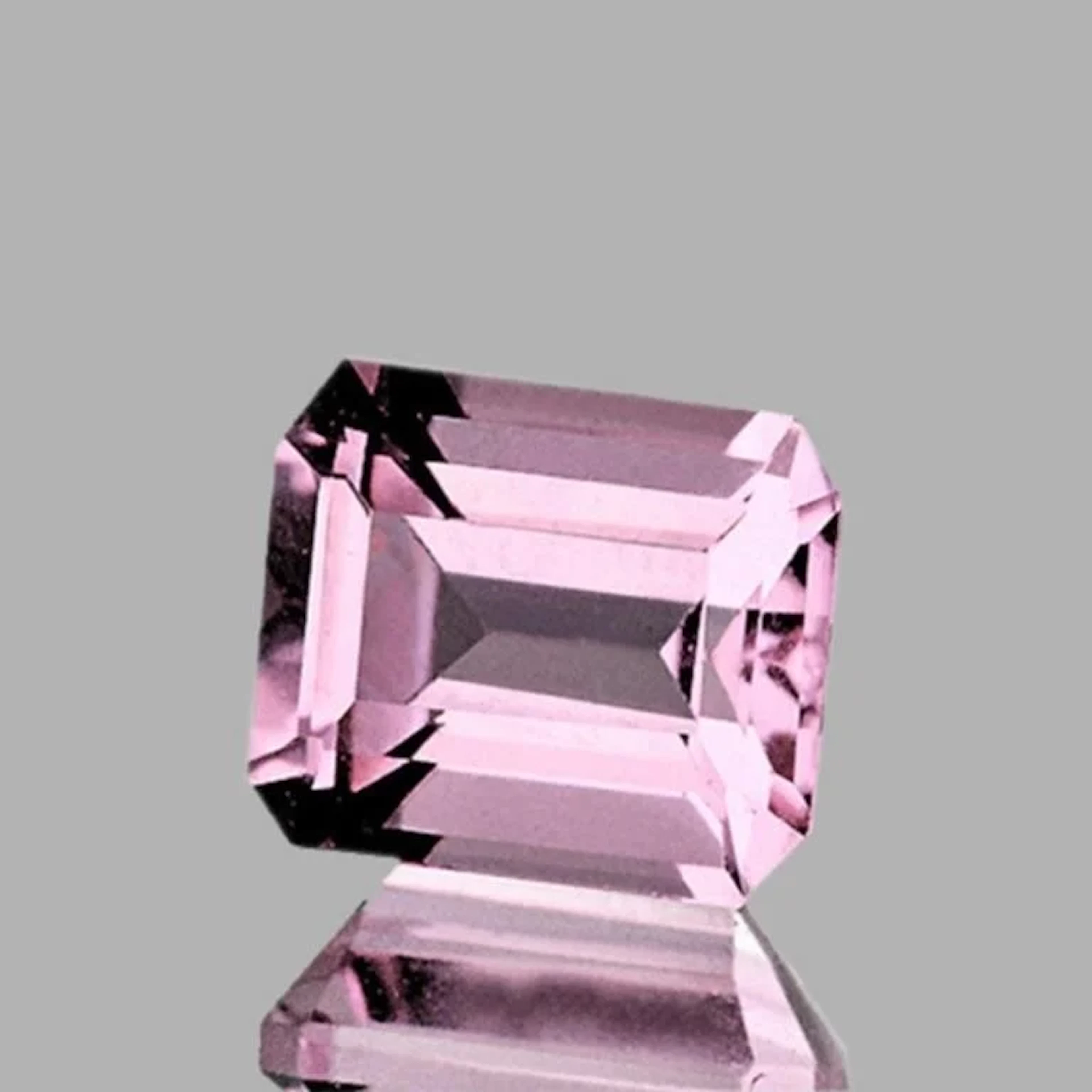 Natural Baby Pink Tourmaline [Flawless-VVS]
