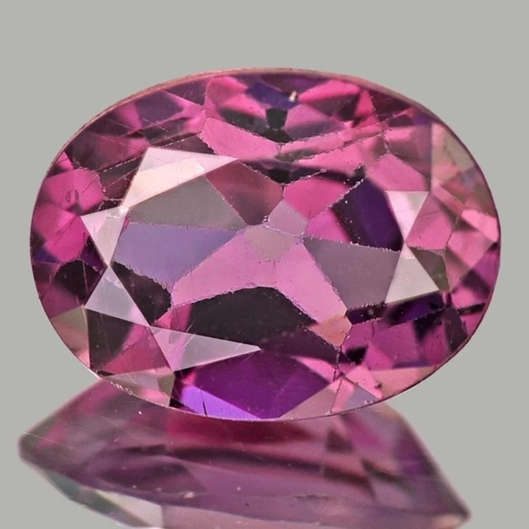 Natural Mahenge Pink Malaya Garnet {Flawless-VVS}