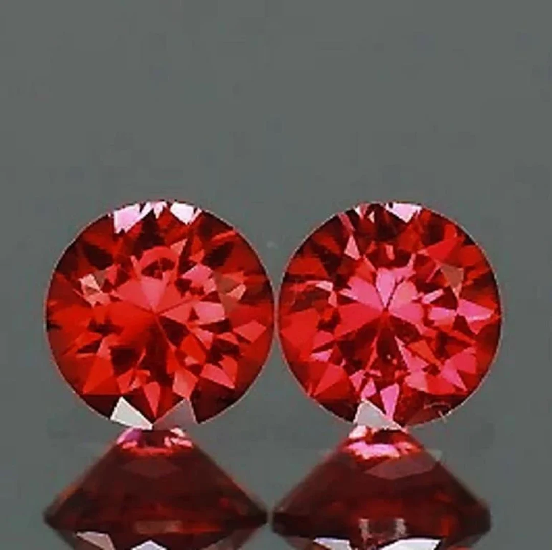 Natural Orange Red Burma Spinel Pair [Flawless-VVS