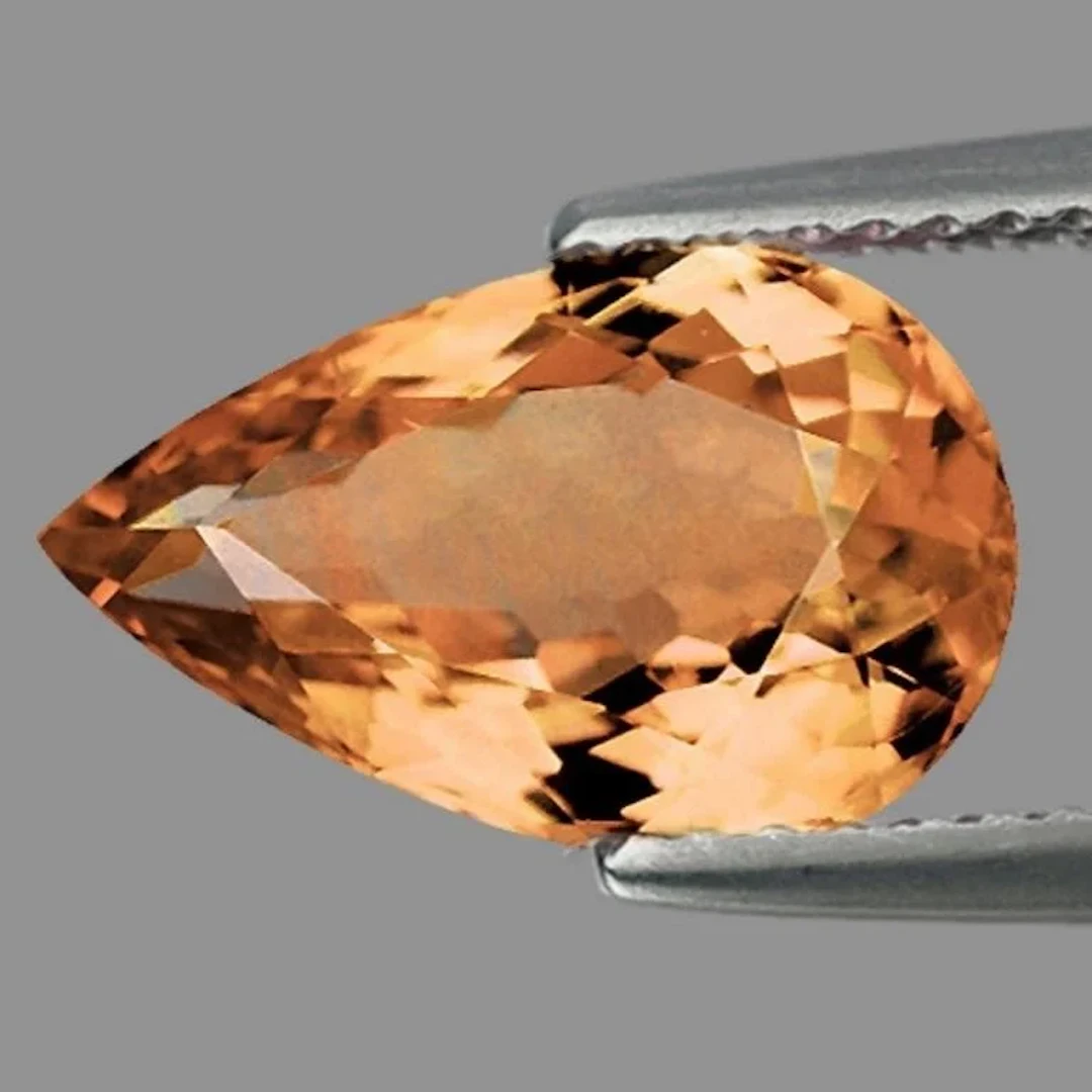 Natural Intense Peach Morganite [Flawless-VVS]
