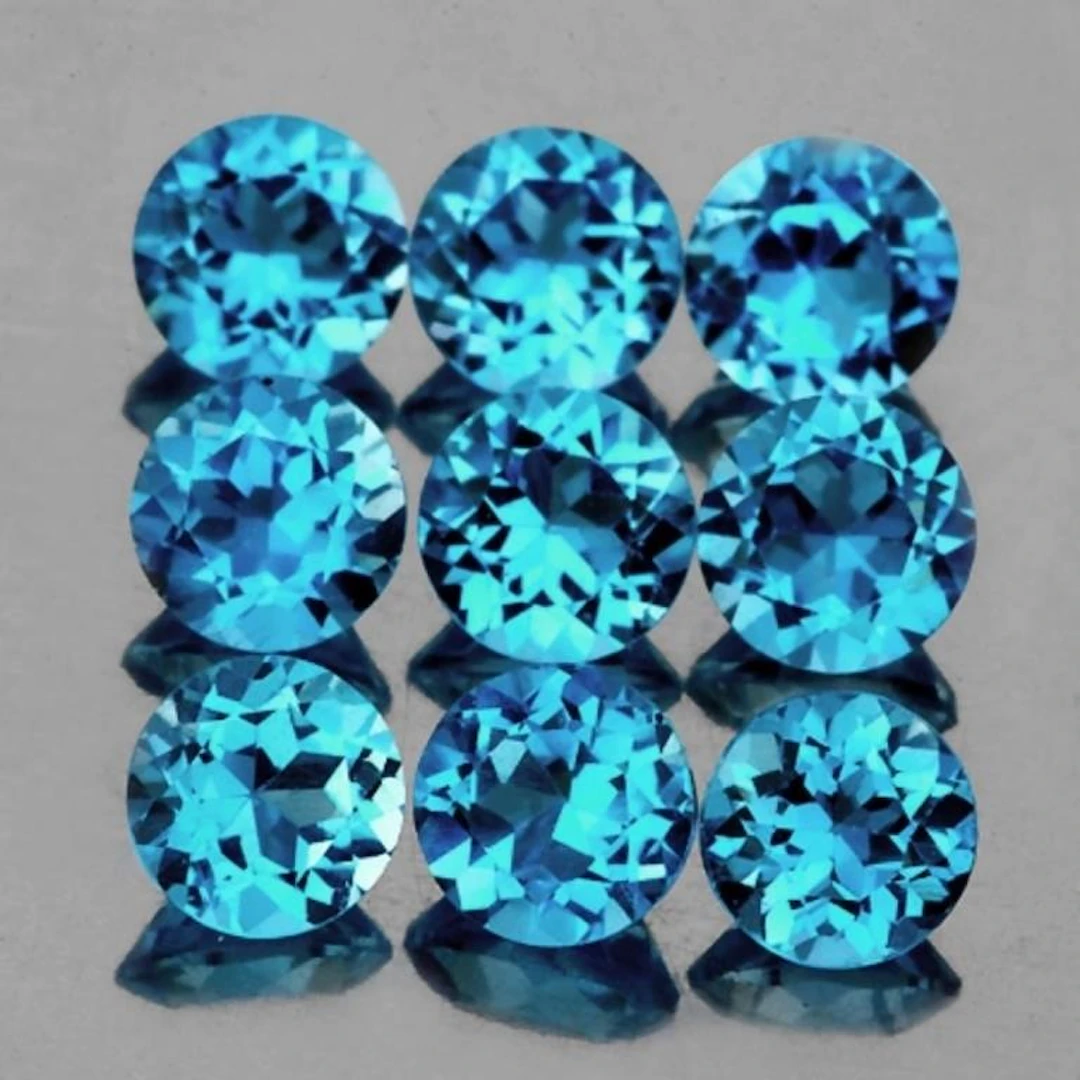 Natural Swiss Blue Topaz {Flawless-VVS1}