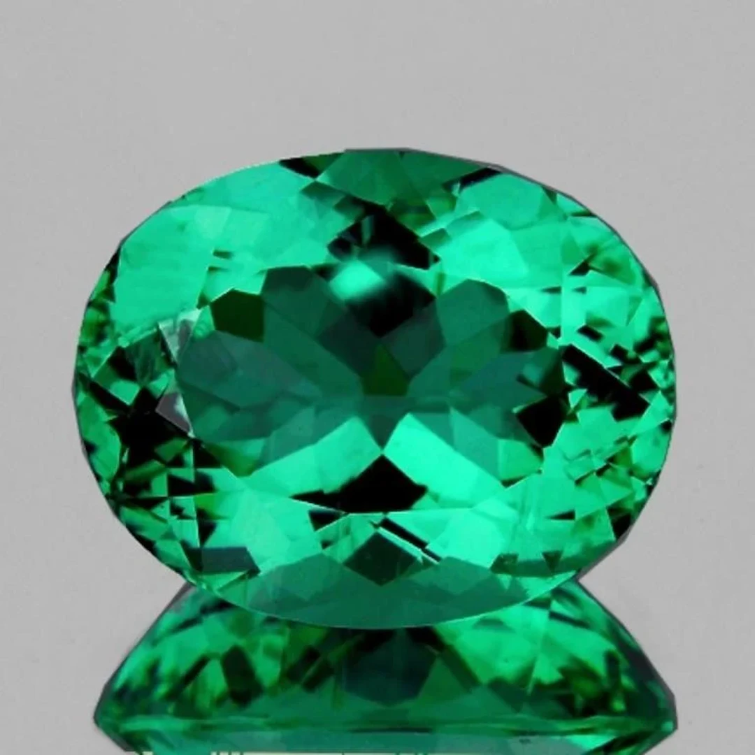 Natural Emerald Green Apatite {Flawless-VVS}