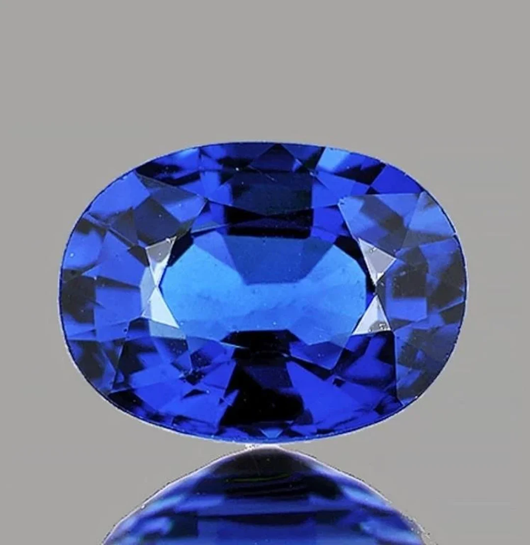 Natural Intense Ceylon Blue Sapphire [Flawless-VVS