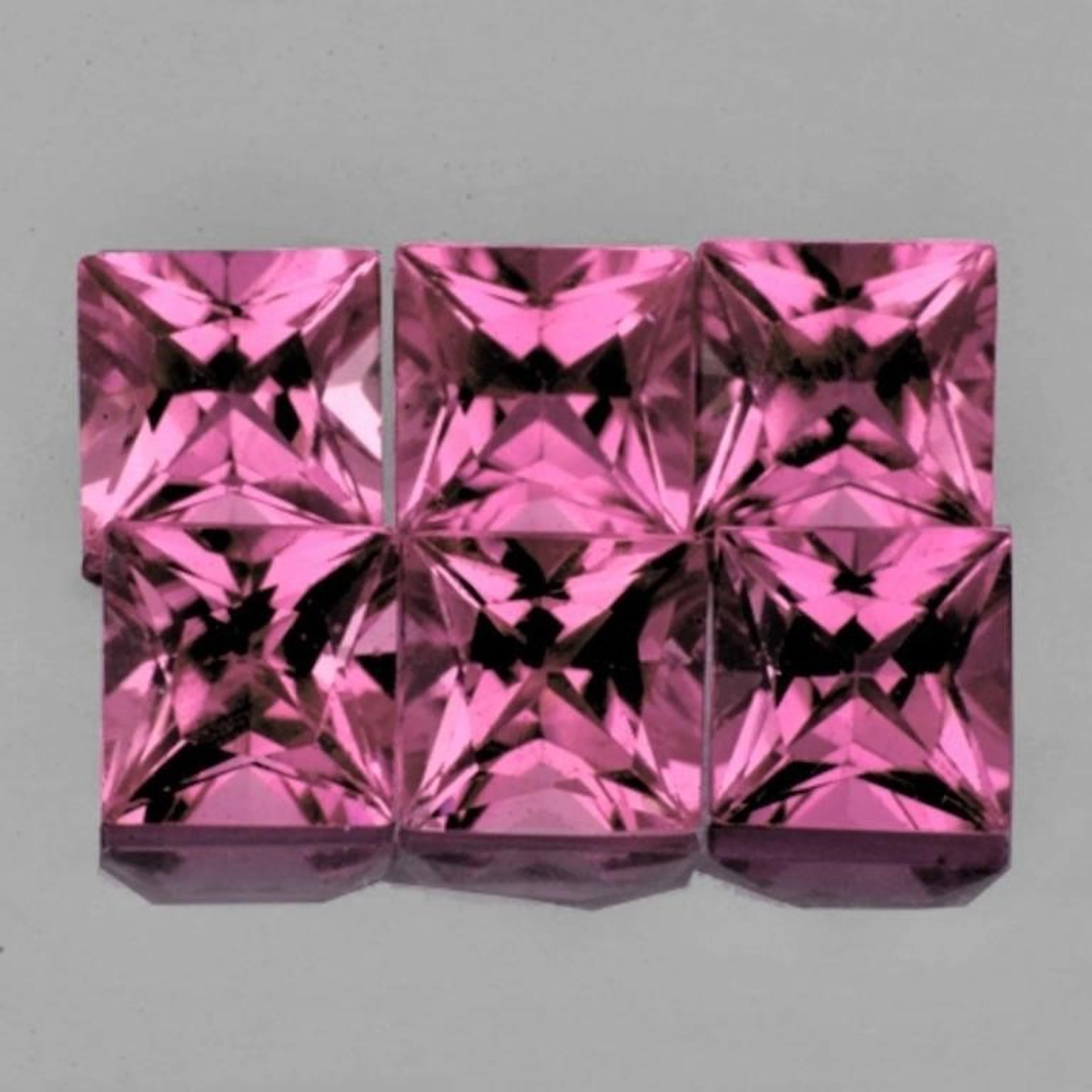 Natural Princess Pink Tourmaline {Flawless-VVS1}