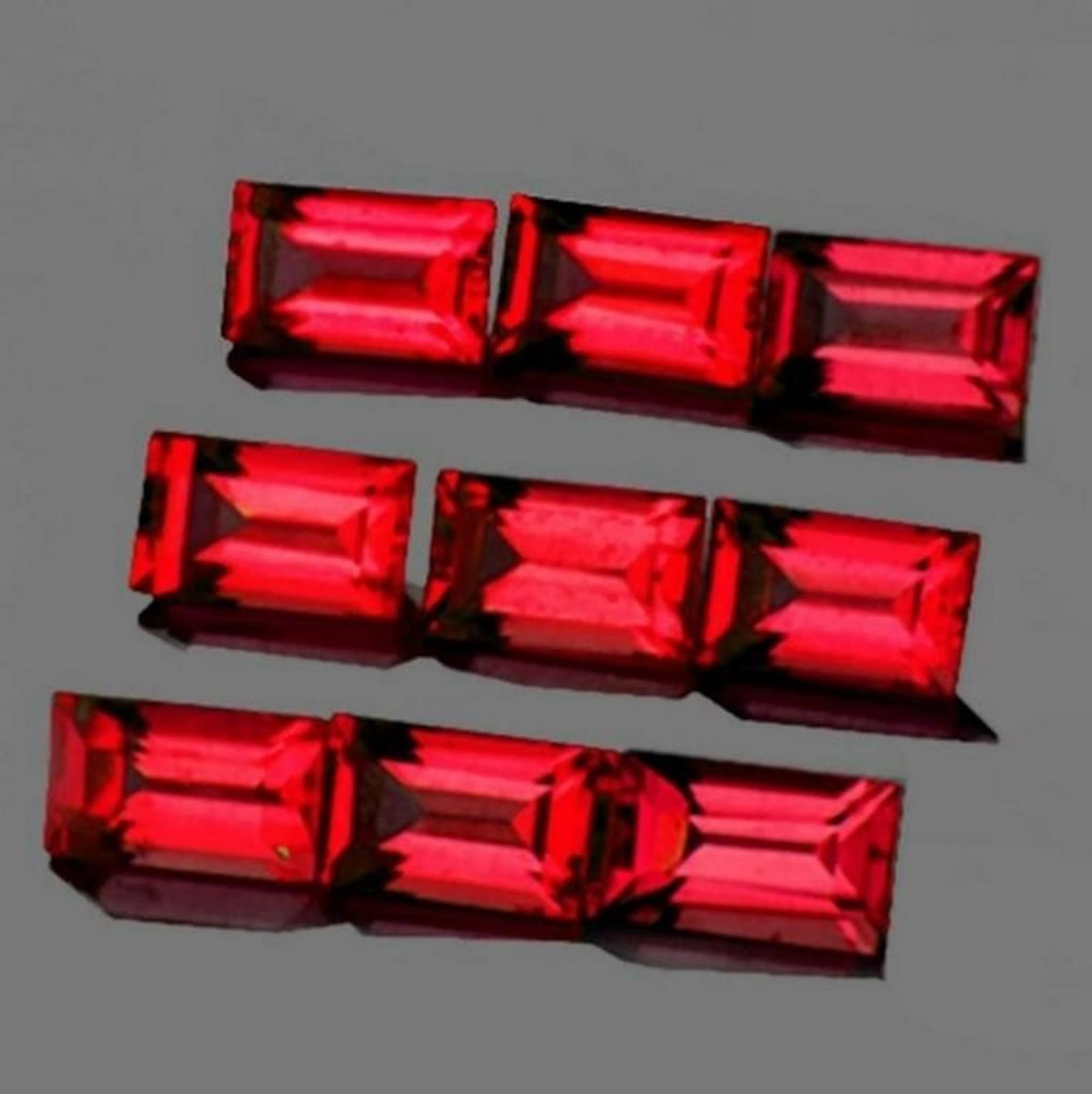 Natural Red Mozambique Ruby [Flawless-VVS]