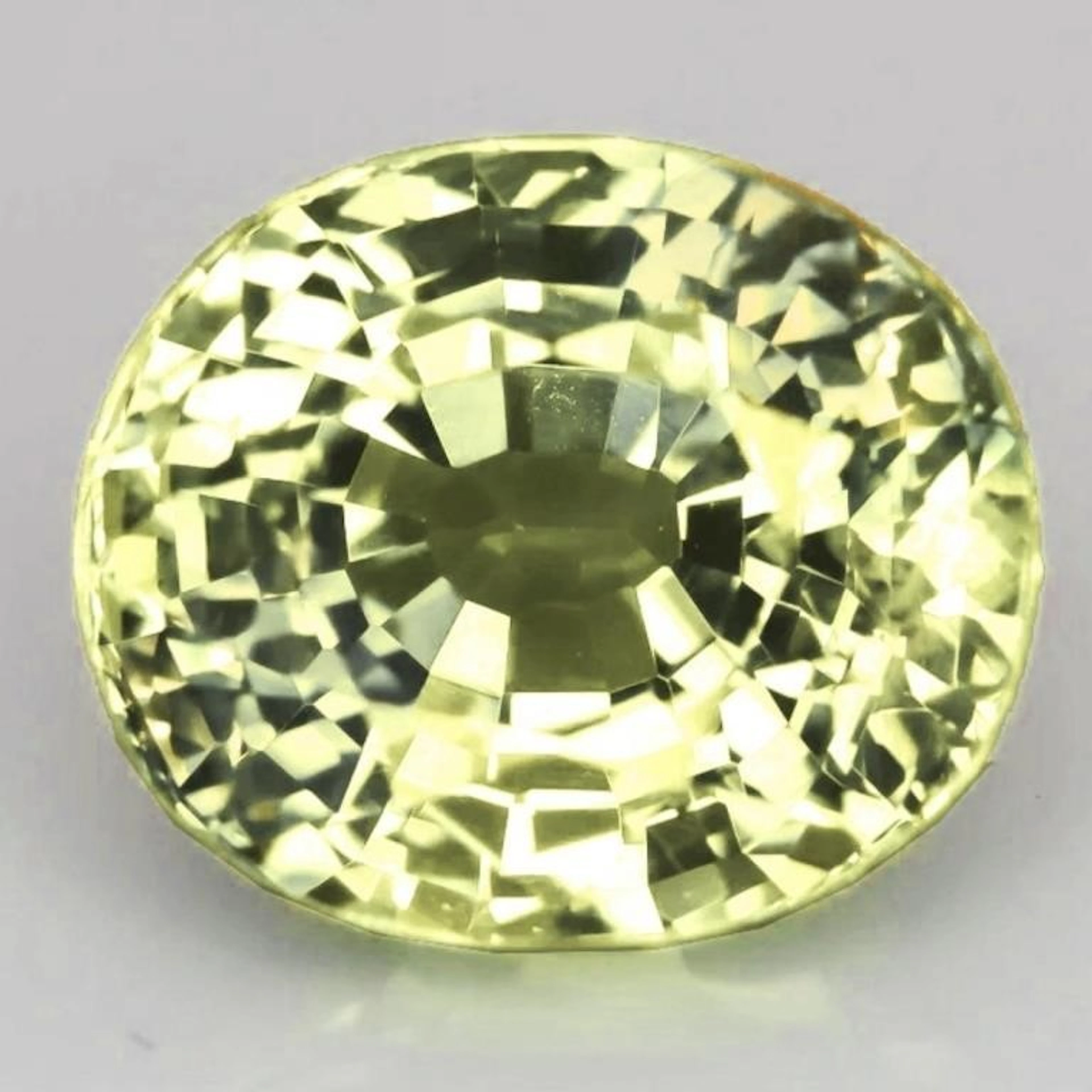 Natural Green Yellow Chrysoberyl { Flawless-VVS }