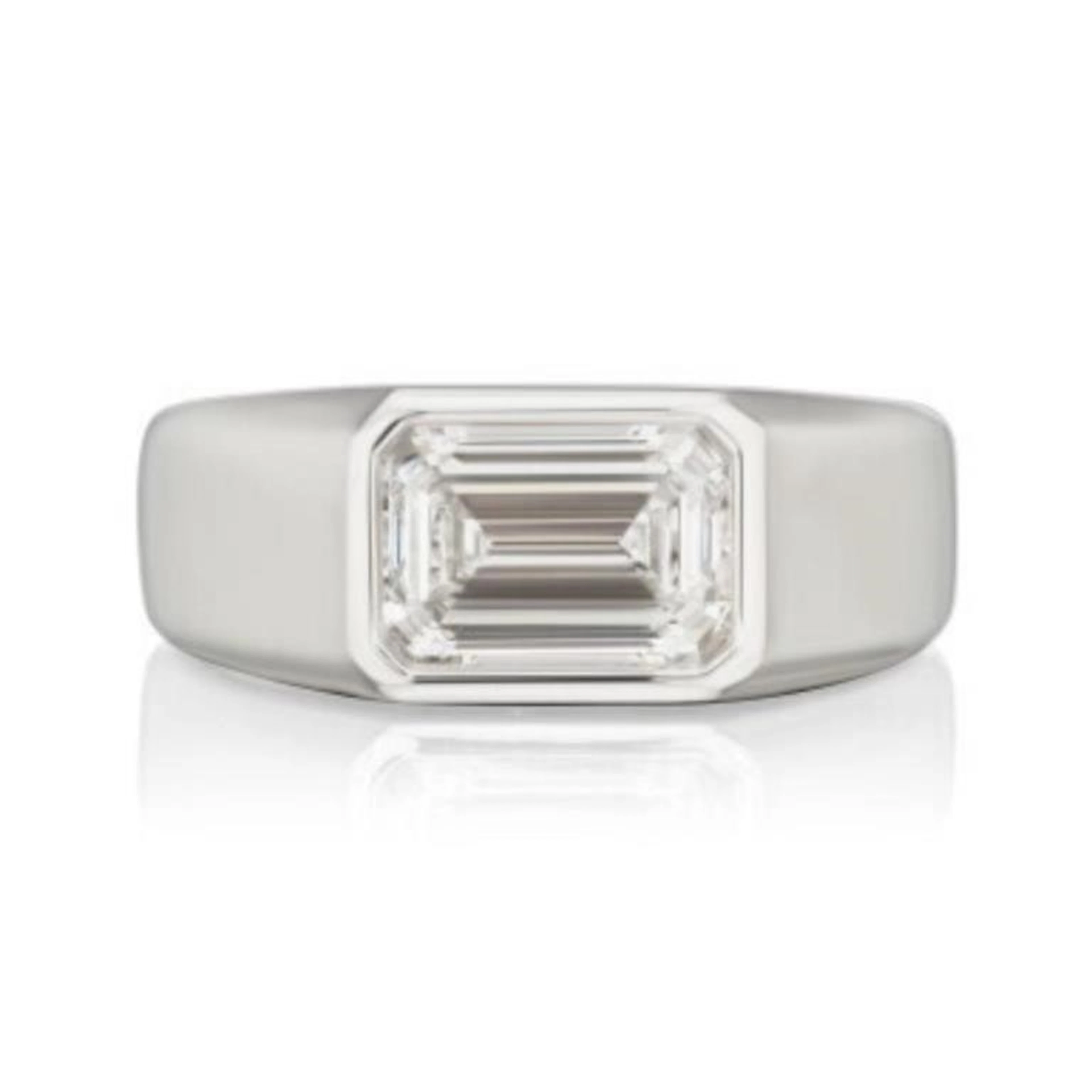 18k Gold & White Diamond 3.05 Cts Ring - E/VVS