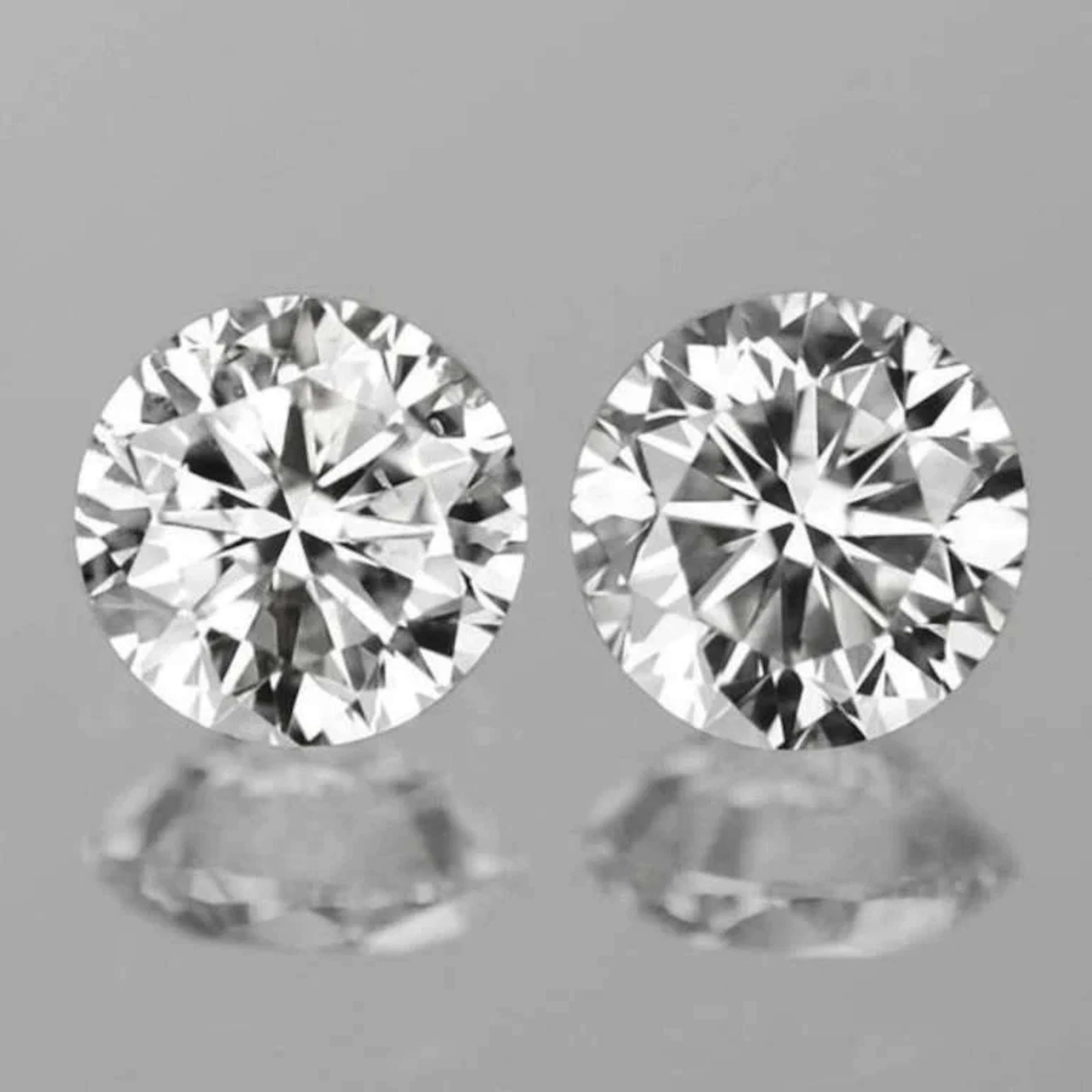 Natural Cambodian White Zircon Pair [Flawless-VVS]