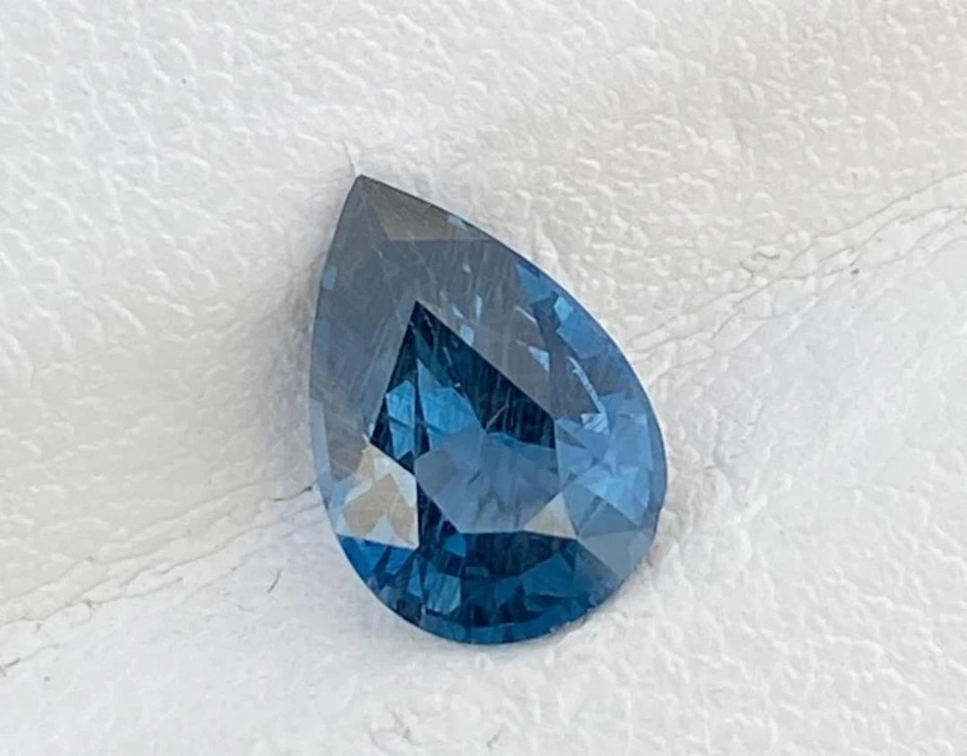 Natural Cobalt Blue Spinel 1.28 Cts - Untreated