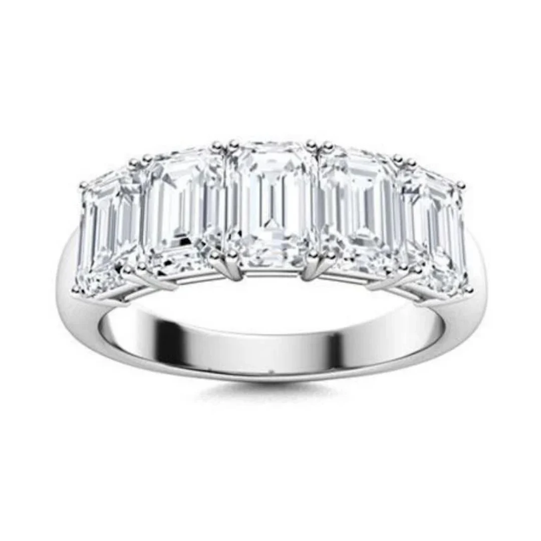 Gold & White Diamond 2.50 Cts Ring