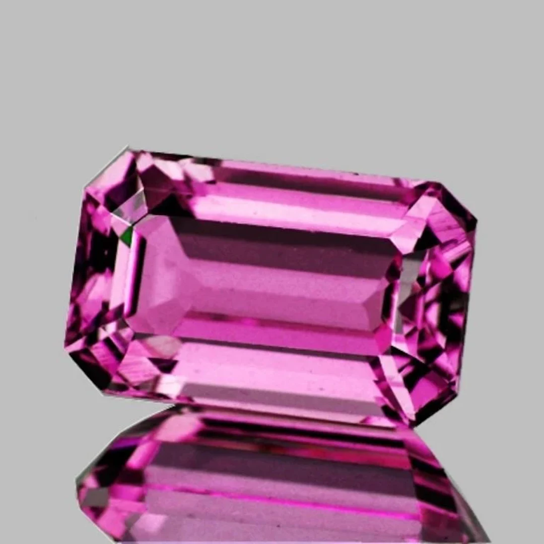 Natural Octagon Pink Sapphire {Flawless-VVS}